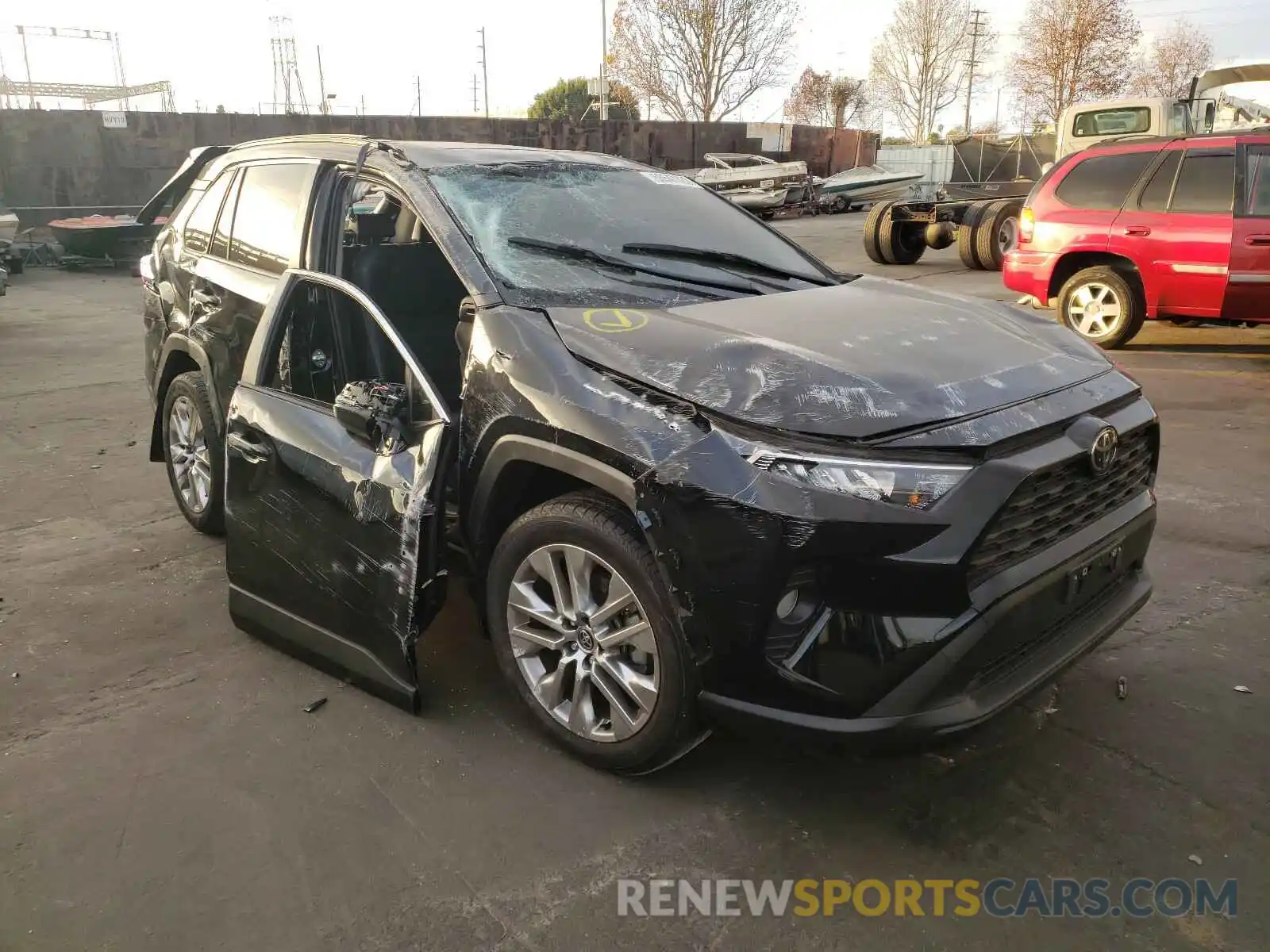 1 Photograph of a damaged car JTMC1RFV2LD058478 TOYOTA RAV4 2020