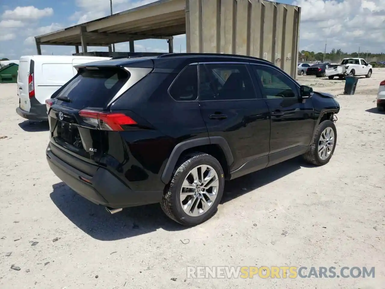 4 Photograph of a damaged car JTMC1RFV2LD520246 TOYOTA RAV4 2020