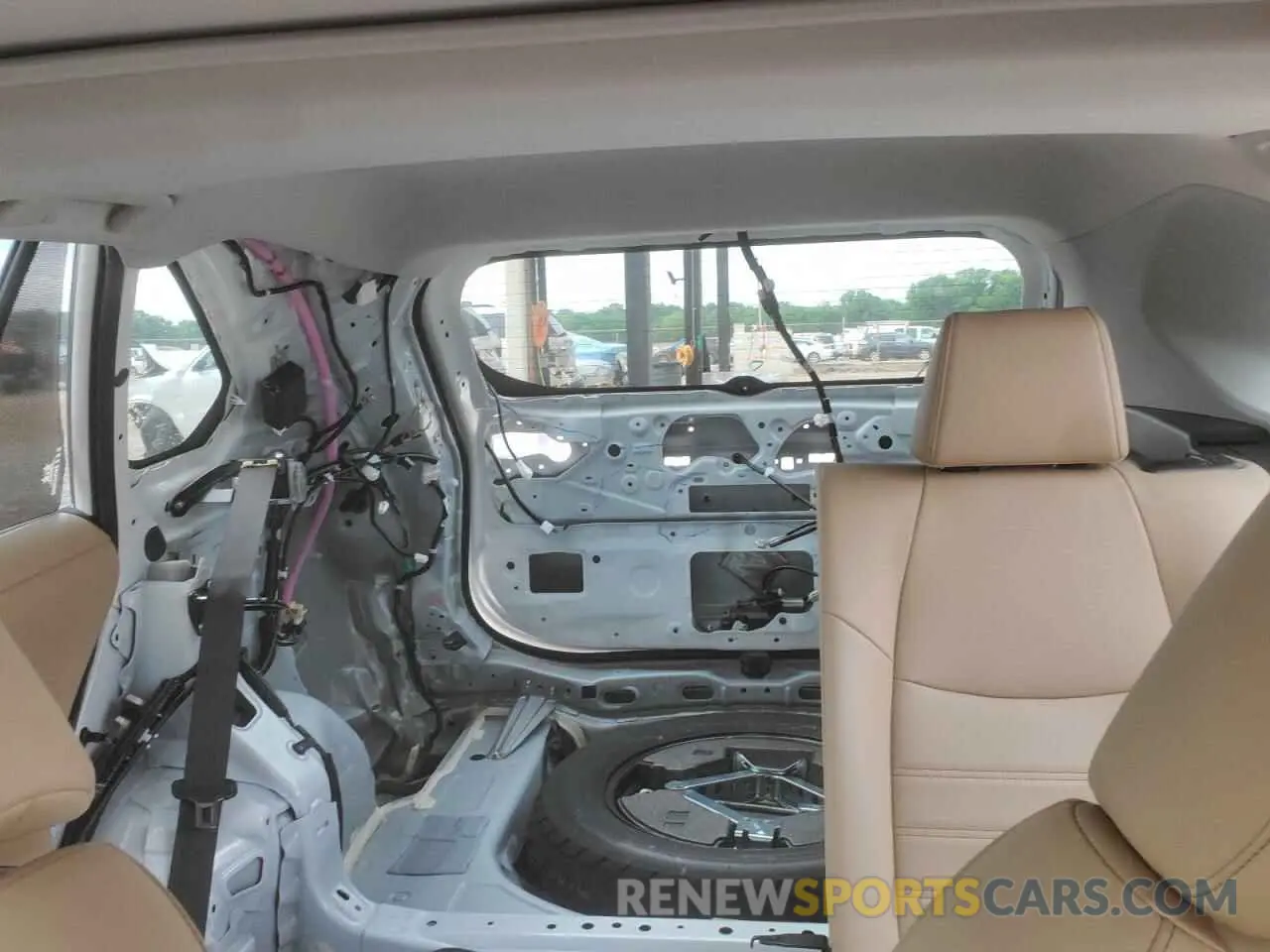 10 Photograph of a damaged car JTMC1RFV2LD520540 TOYOTA RAV4 2020