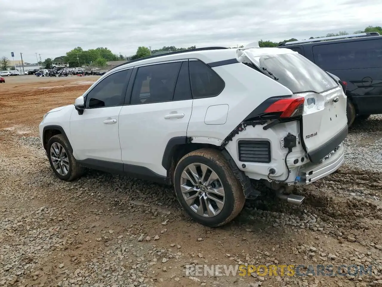 2 Photograph of a damaged car JTMC1RFV2LD520540 TOYOTA RAV4 2020