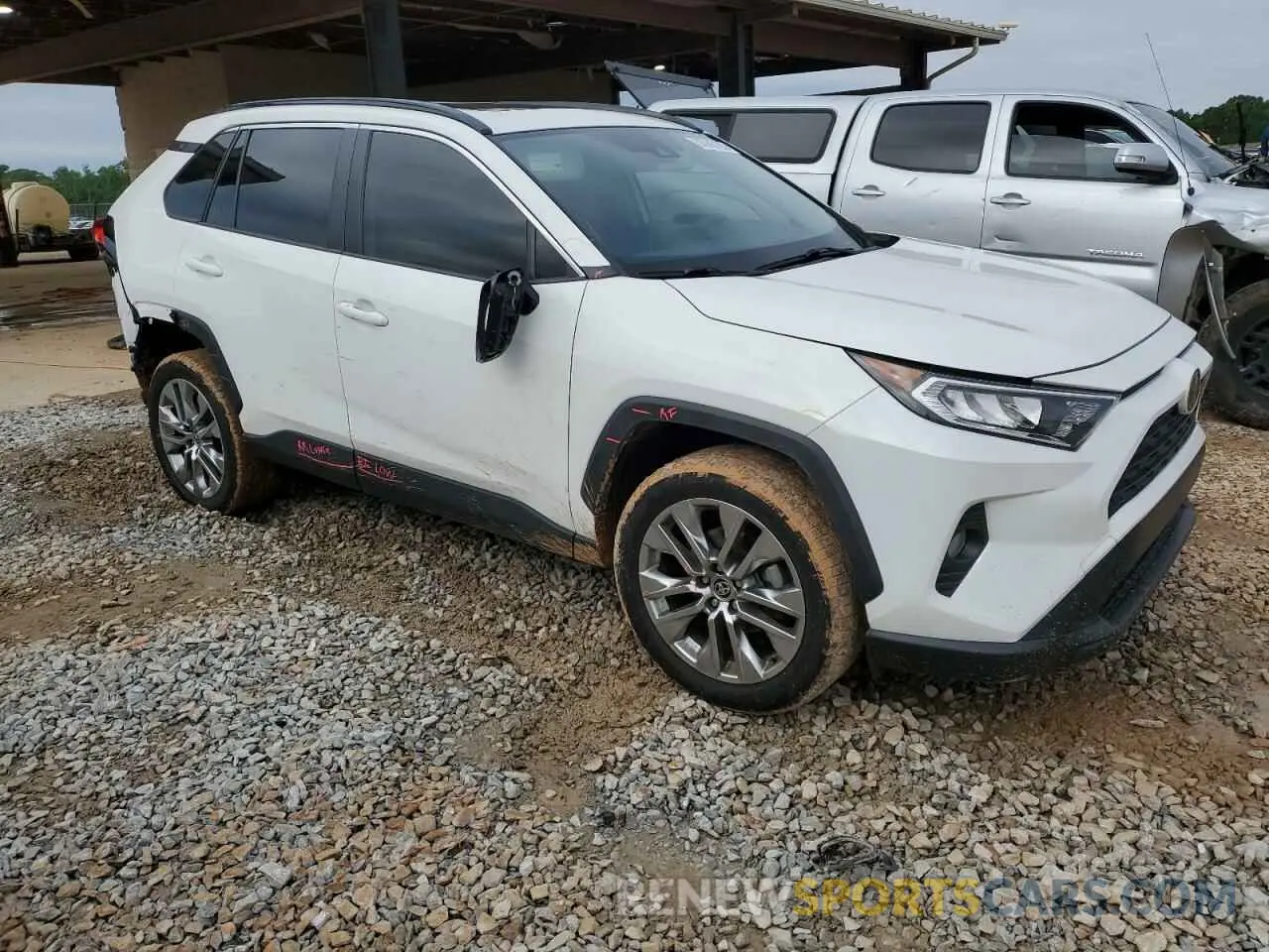 4 Photograph of a damaged car JTMC1RFV2LD520540 TOYOTA RAV4 2020