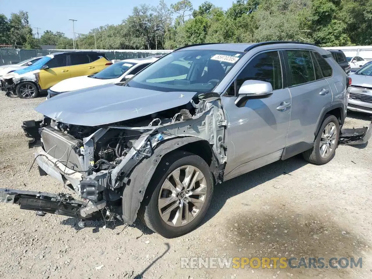 1 Photograph of a damaged car JTMC1RFV4LJ021112 TOYOTA RAV4 2020