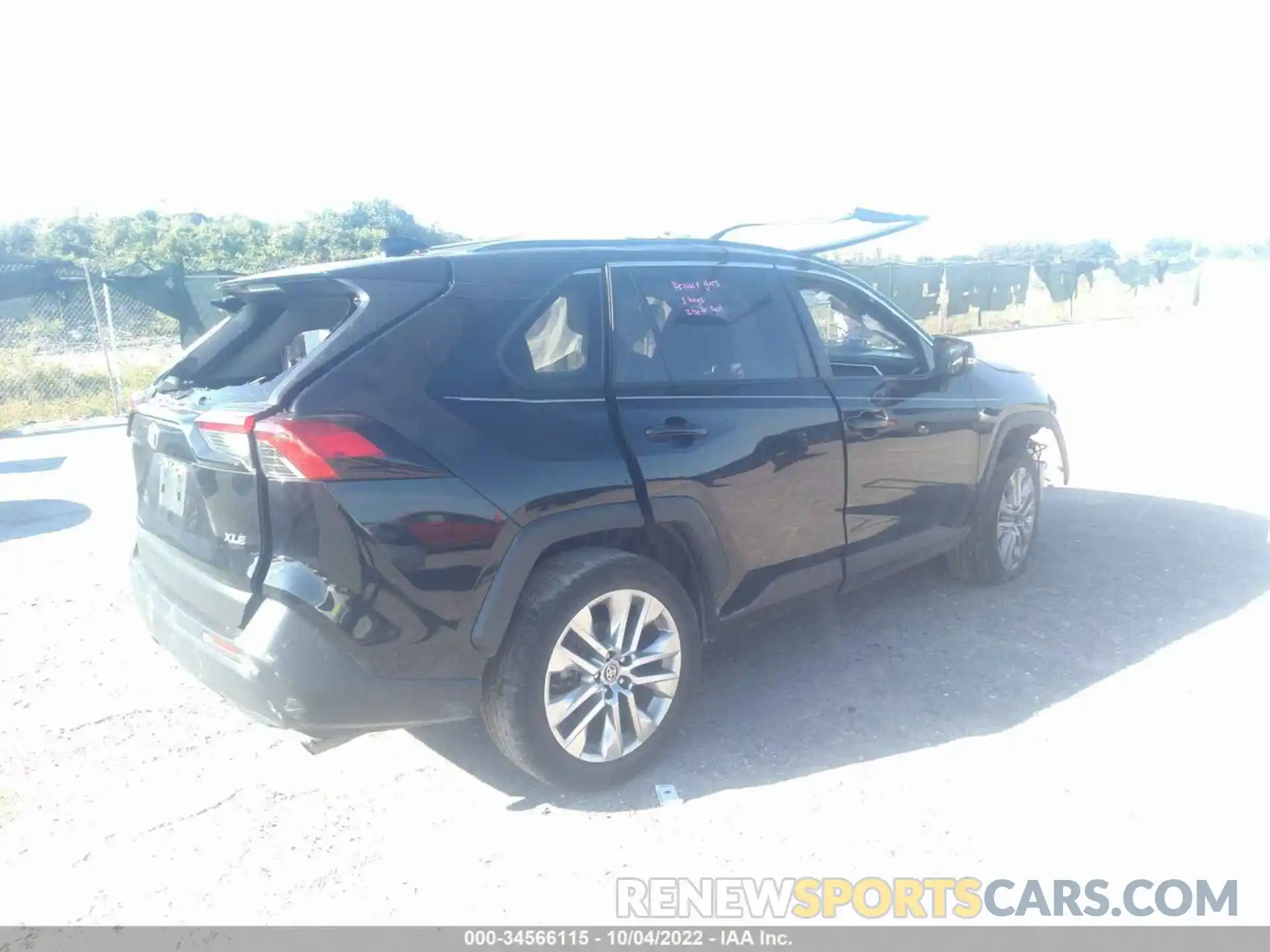 4 Photograph of a damaged car JTMC1RFV5LD042663 TOYOTA RAV4 2020