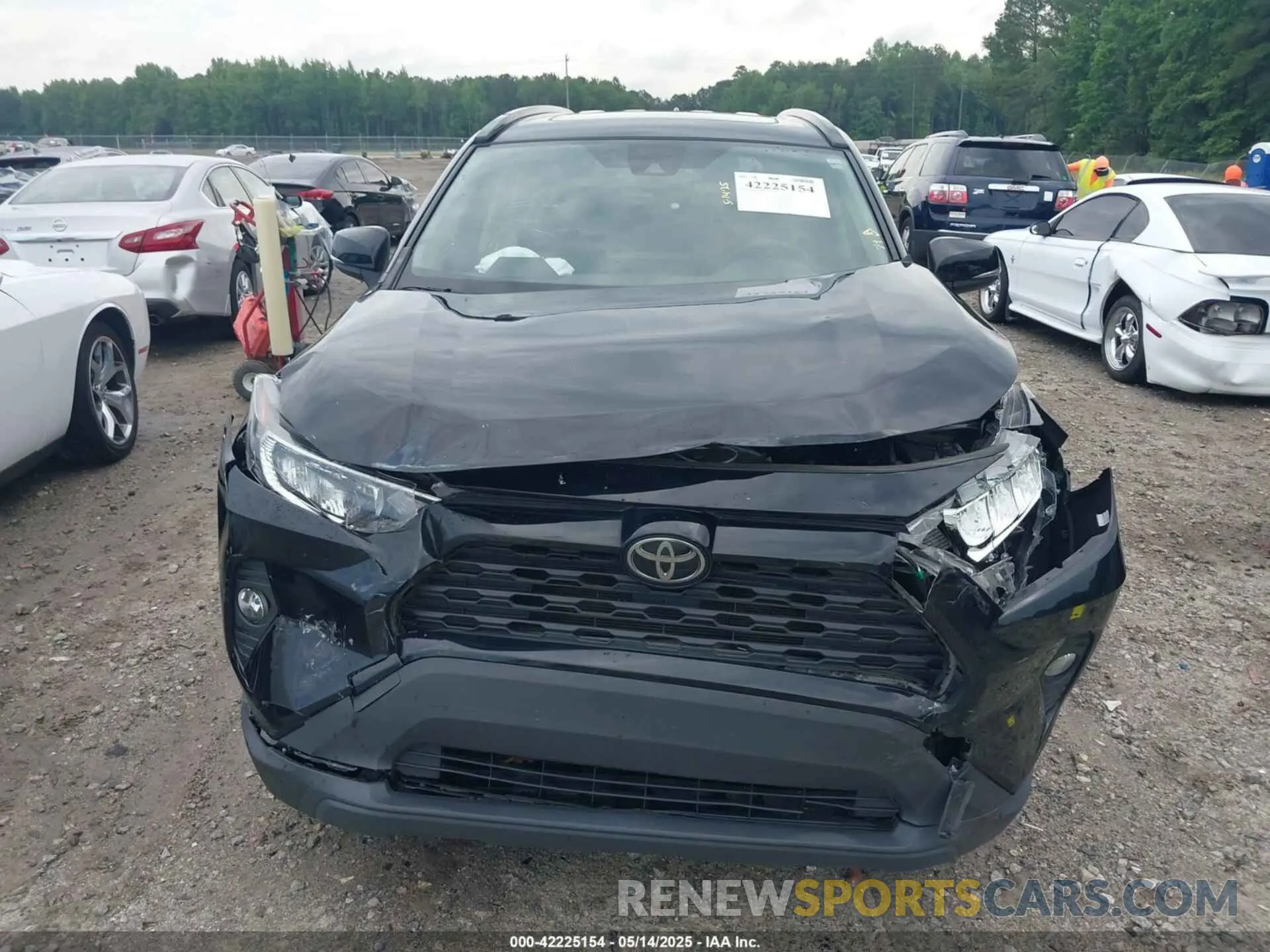 12 Photograph of a damaged car JTMC1RFV5LD046163 TOYOTA RAV4 2020