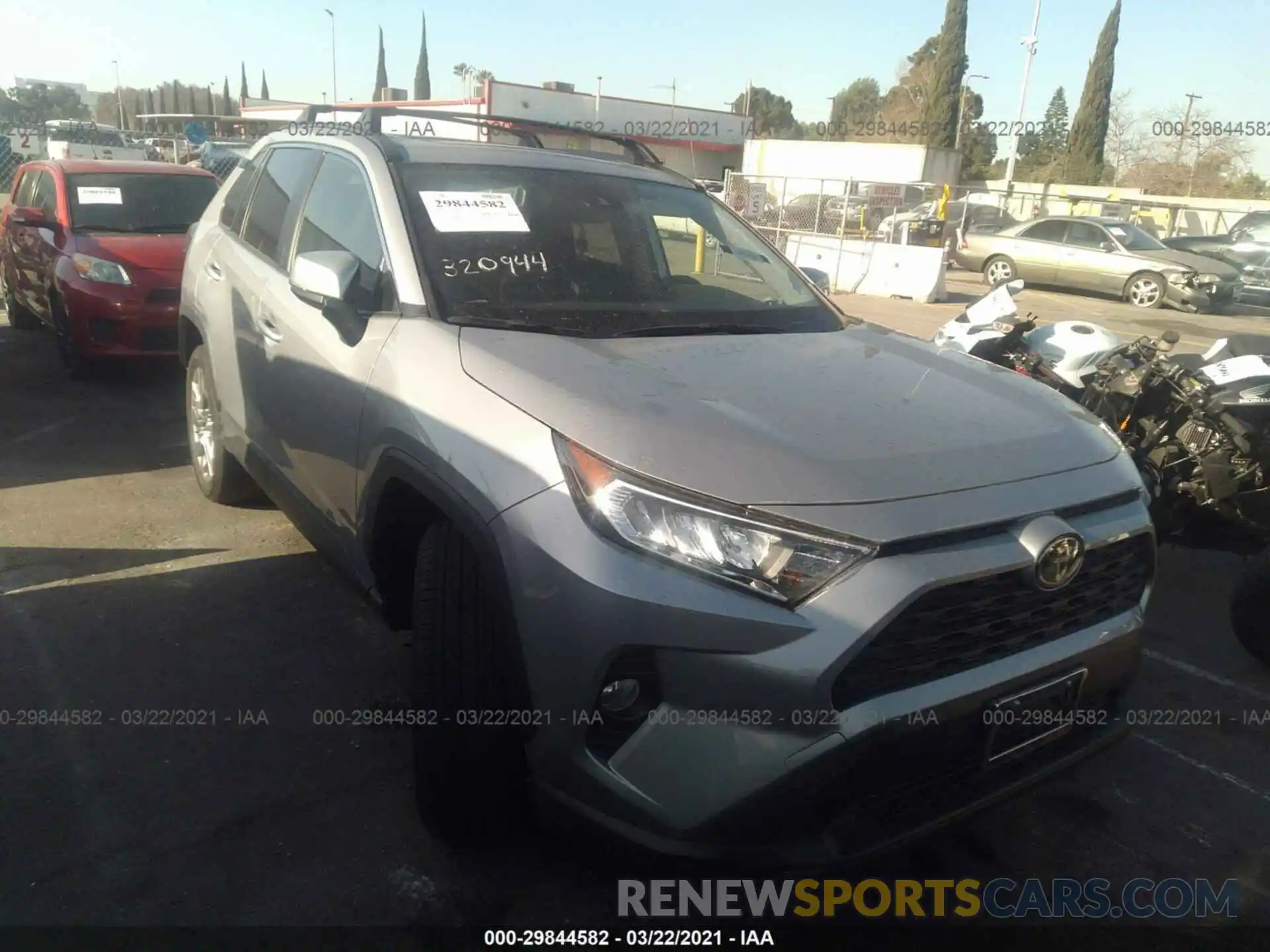 6 Photograph of a damaged car JTMC1RFV6LD047712 TOYOTA RAV4 2020