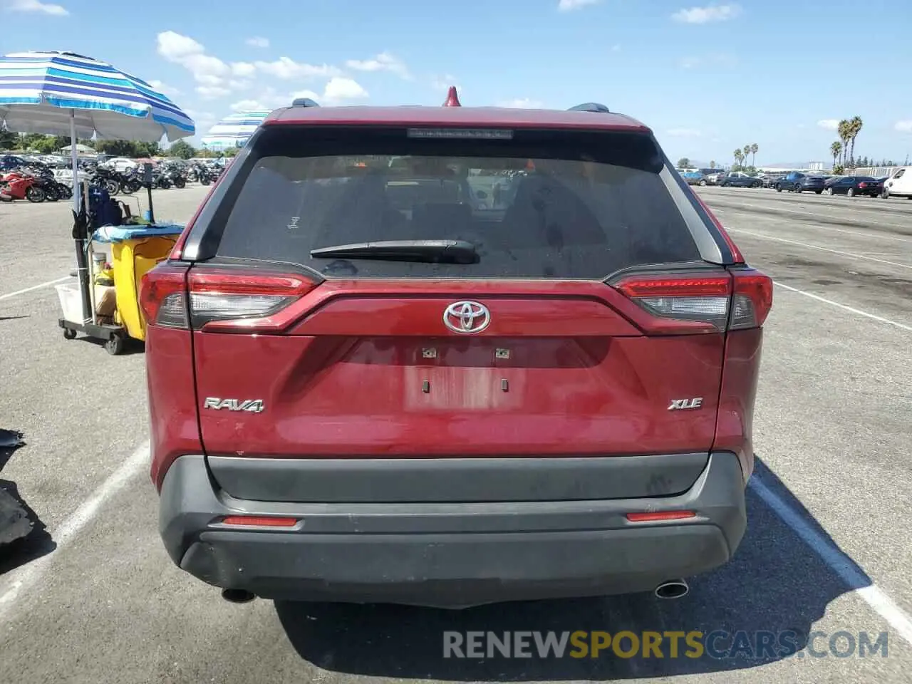 6 Photograph of a damaged car JTMC1RFV6LD056636 TOYOTA RAV4 2020