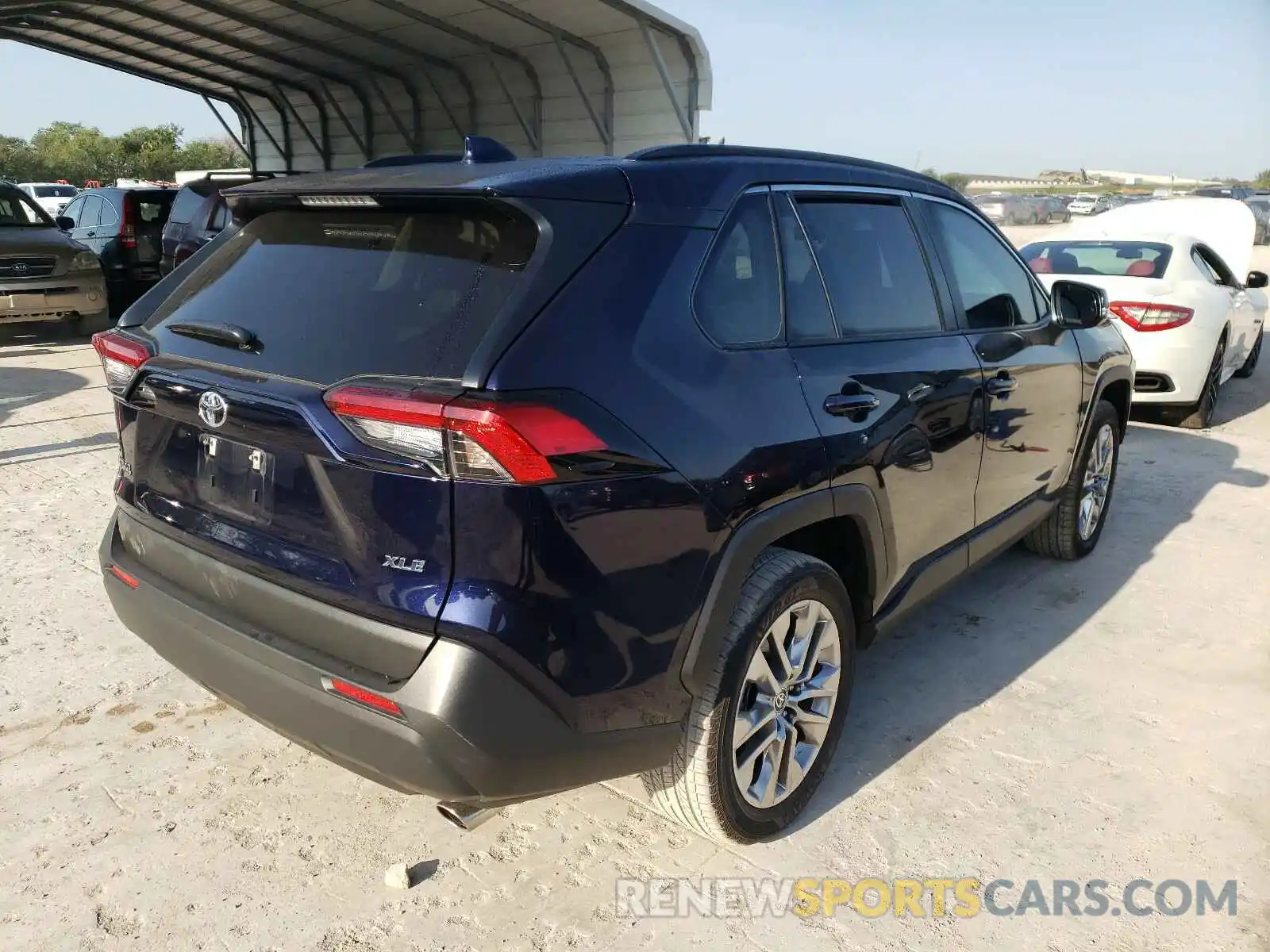 4 Photograph of a damaged car JTMC1RFV6LD519083 TOYOTA RAV4 2020