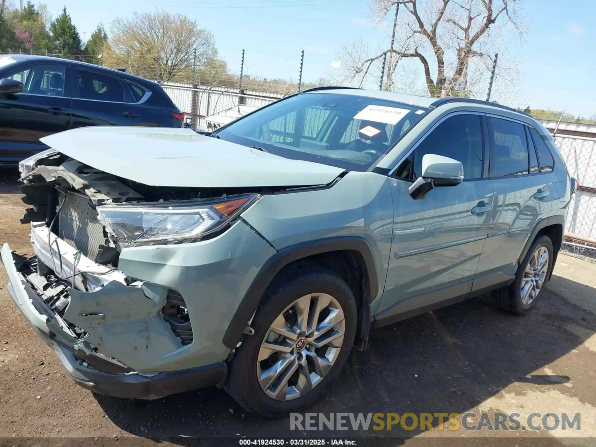 15 Photograph of a damaged car JTMC1RFV6LD520668 TOYOTA RAV4 2020