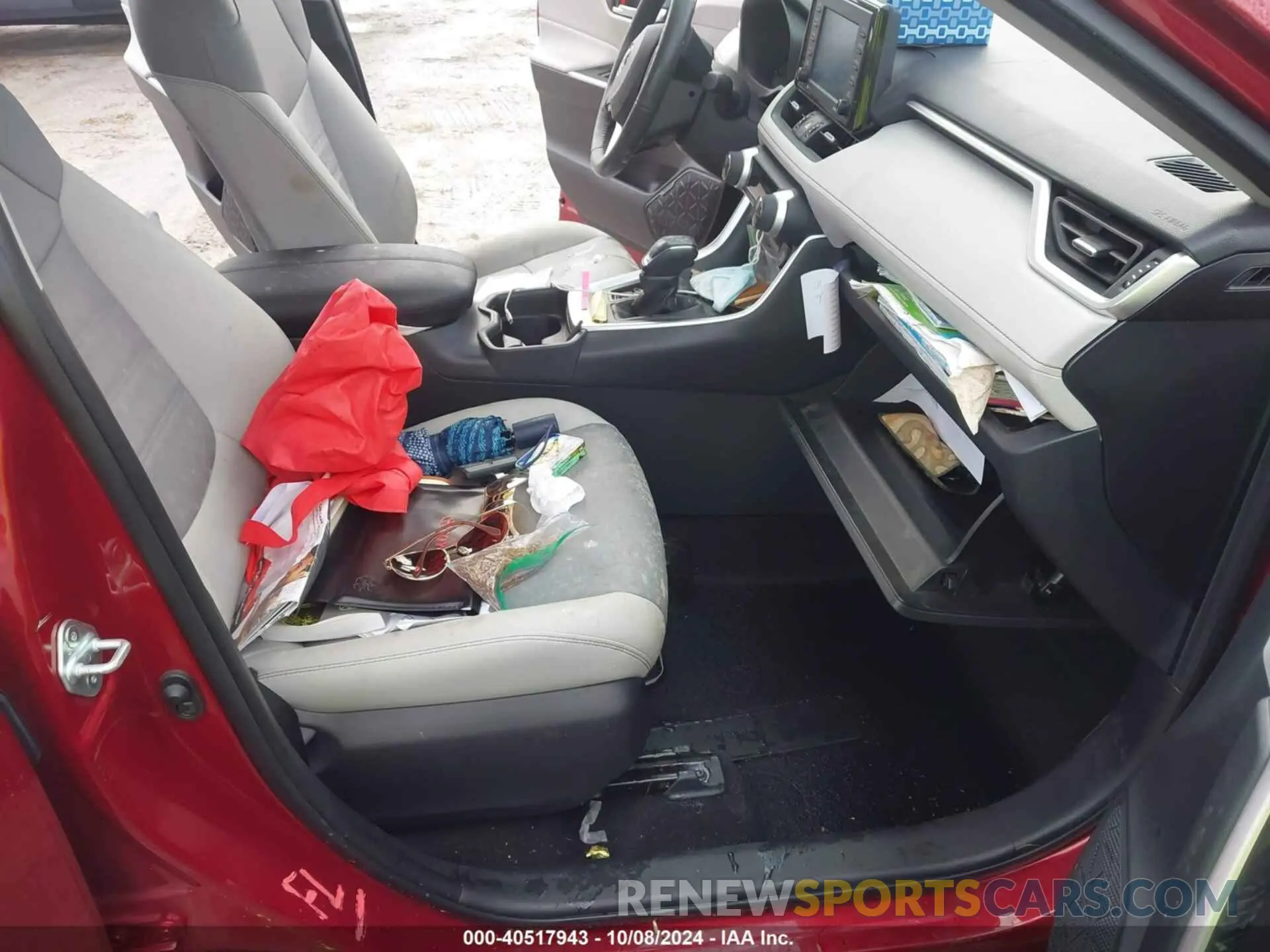 5 Photograph of a damaged car JTMC1RFV6LJ017224 TOYOTA RAV4 2020