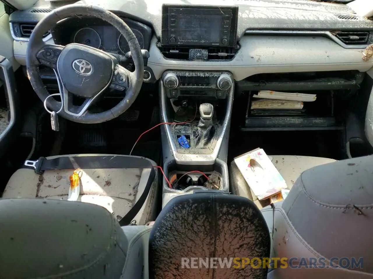 8 Photograph of a damaged car JTMC1RFV7LD044916 TOYOTA RAV4 2020