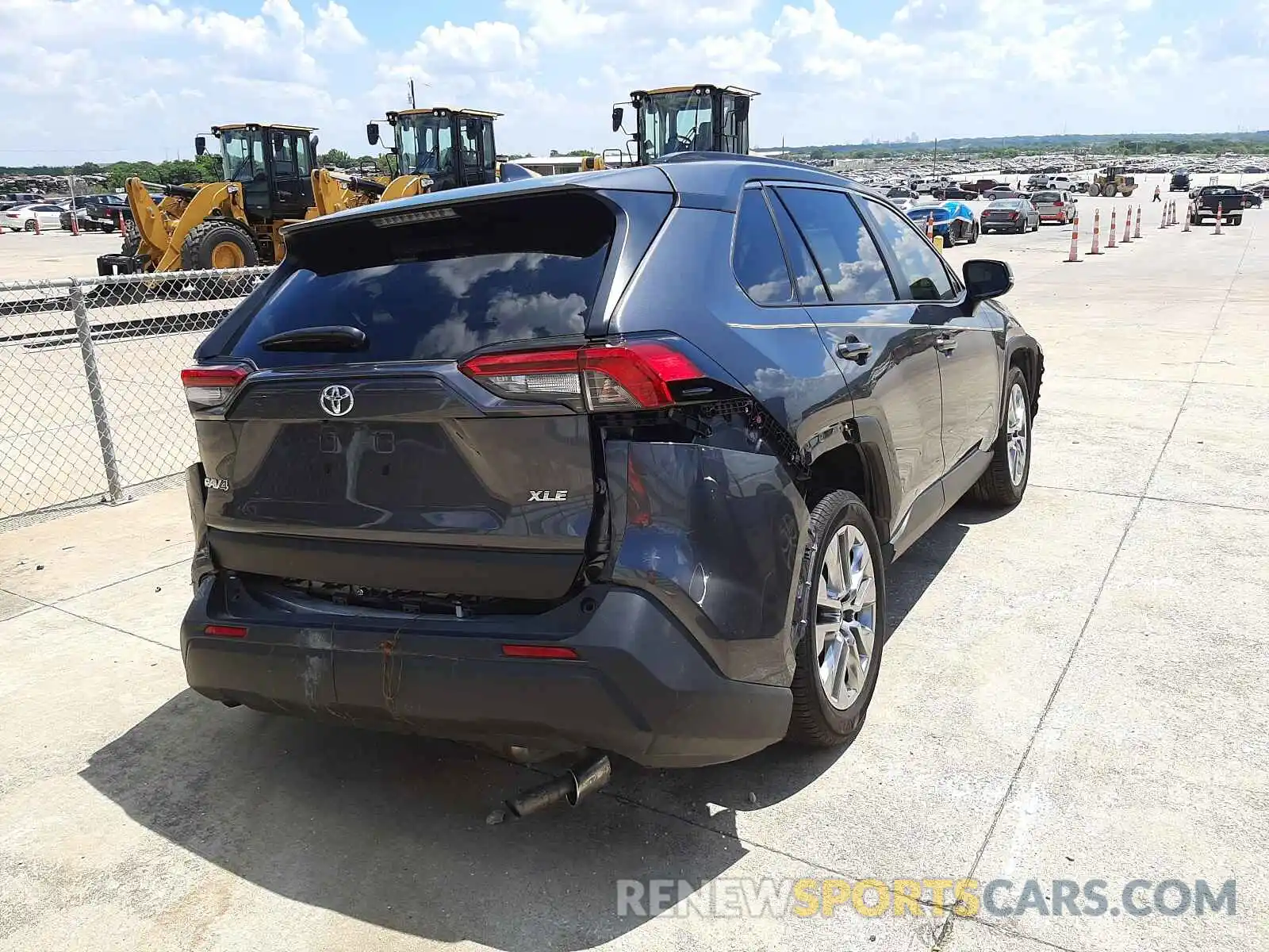 4 Photograph of a damaged car JTMC1RFV7LD057455 TOYOTA RAV4 2020