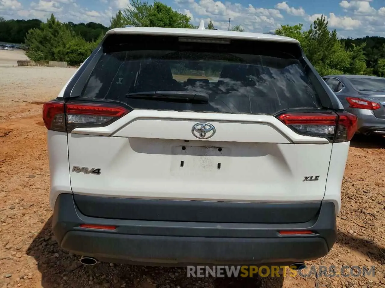 6 Photograph of a damaged car JTMC1RFV7LD521831 TOYOTA RAV4 2020
