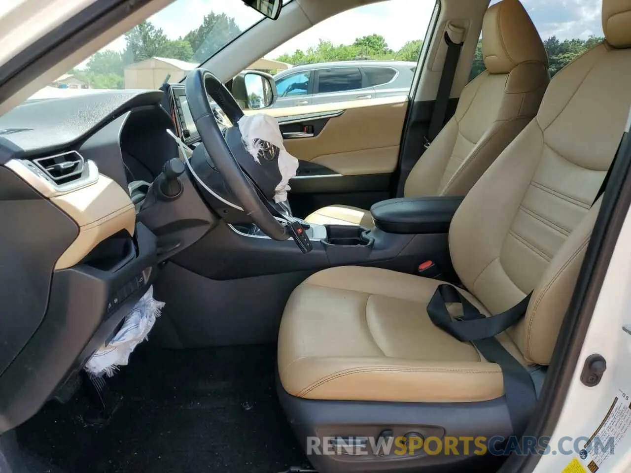 7 Photograph of a damaged car JTMC1RFV7LD521831 TOYOTA RAV4 2020