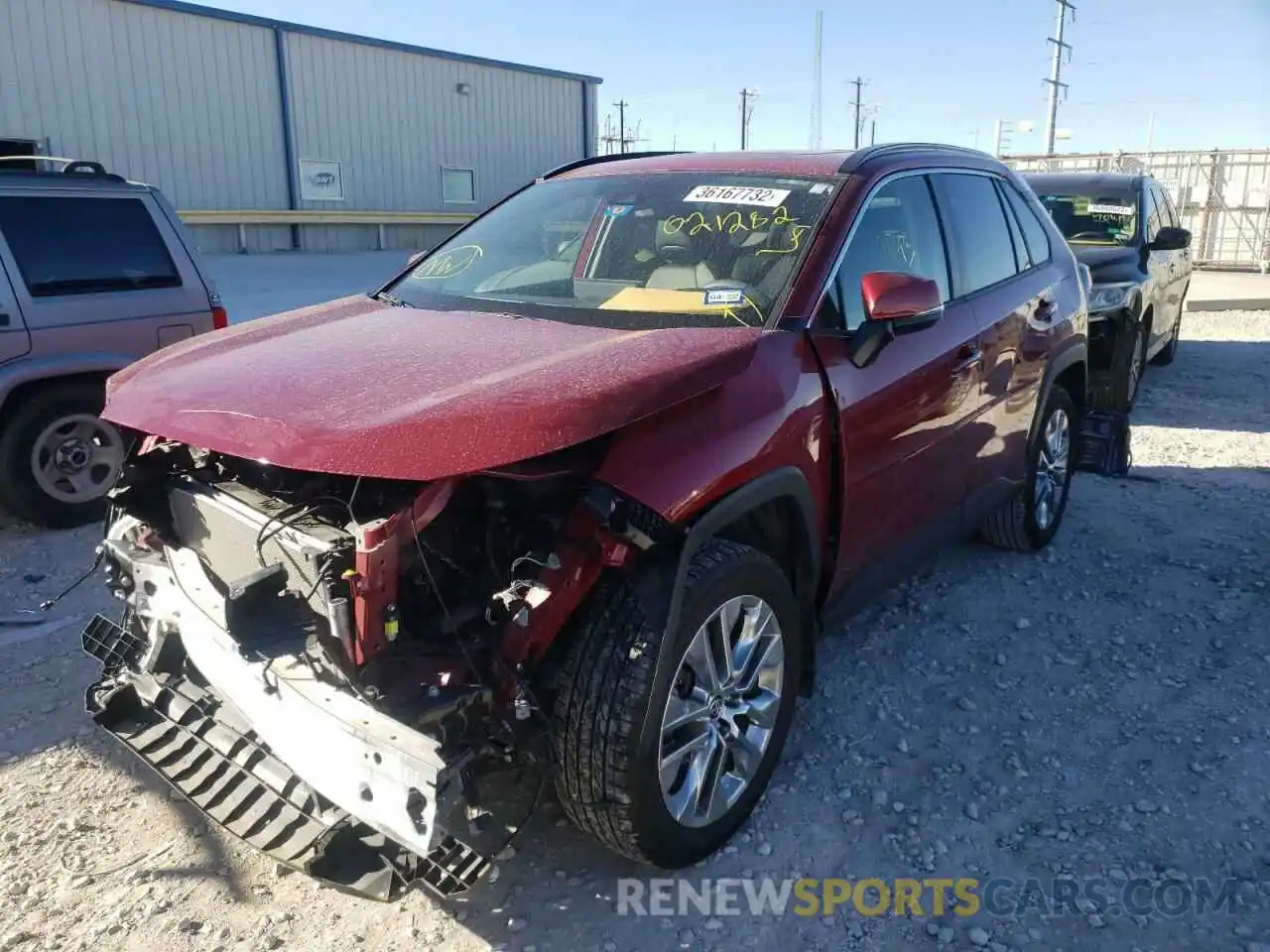 2 Photograph of a damaged car JTMC1RFV7LJ021282 TOYOTA RAV4 2020