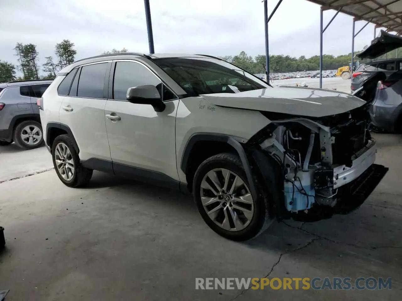 4 Photograph of a damaged car JTMC1RFV8LD046349 TOYOTA RAV4 2020