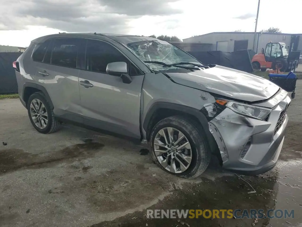 4 Photograph of a damaged car JTMC1RFVXLD047275 TOYOTA RAV4 2020
