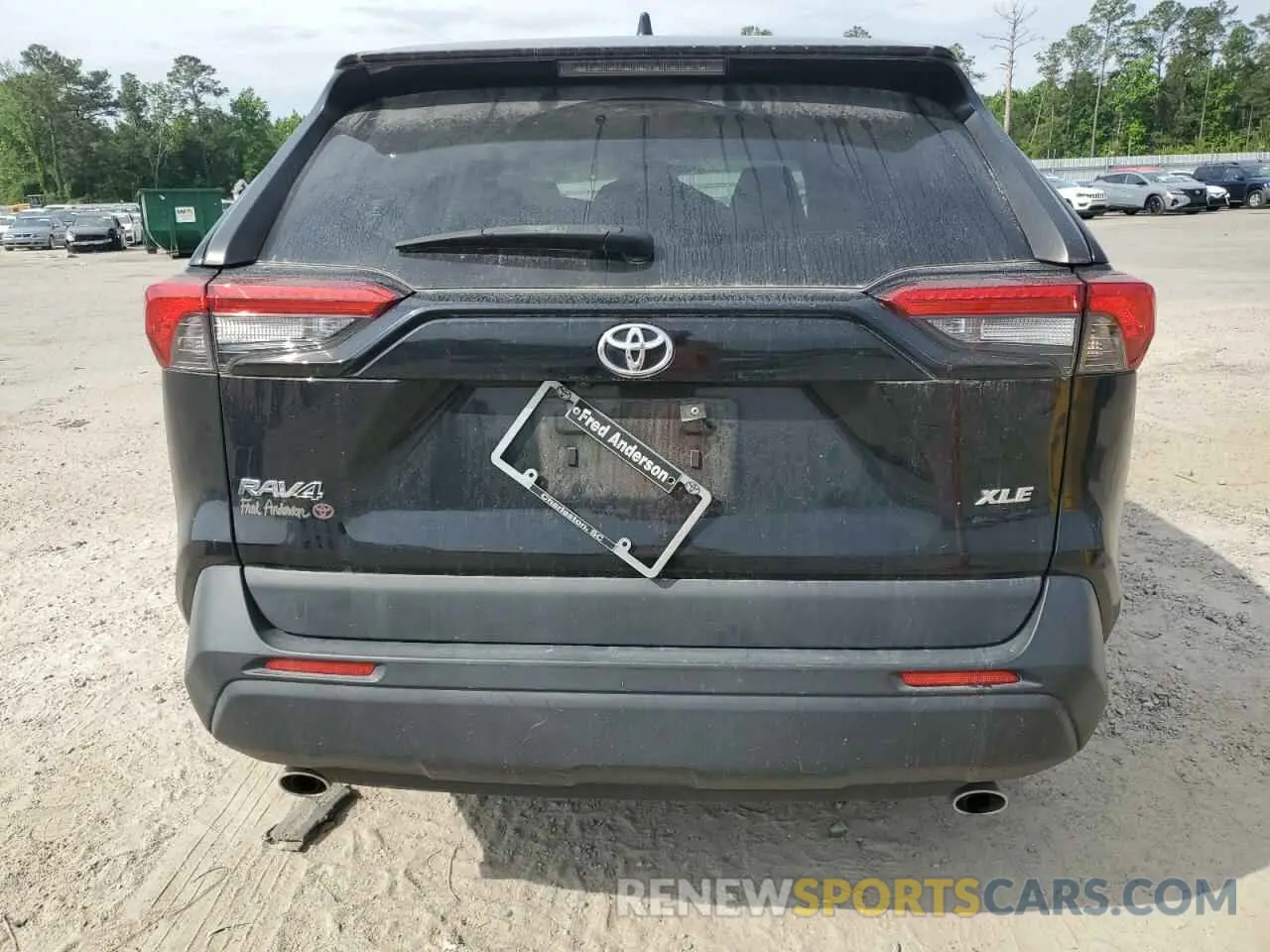 6 Photograph of a damaged car JTMC1RFVXLD517725 TOYOTA RAV4 2020