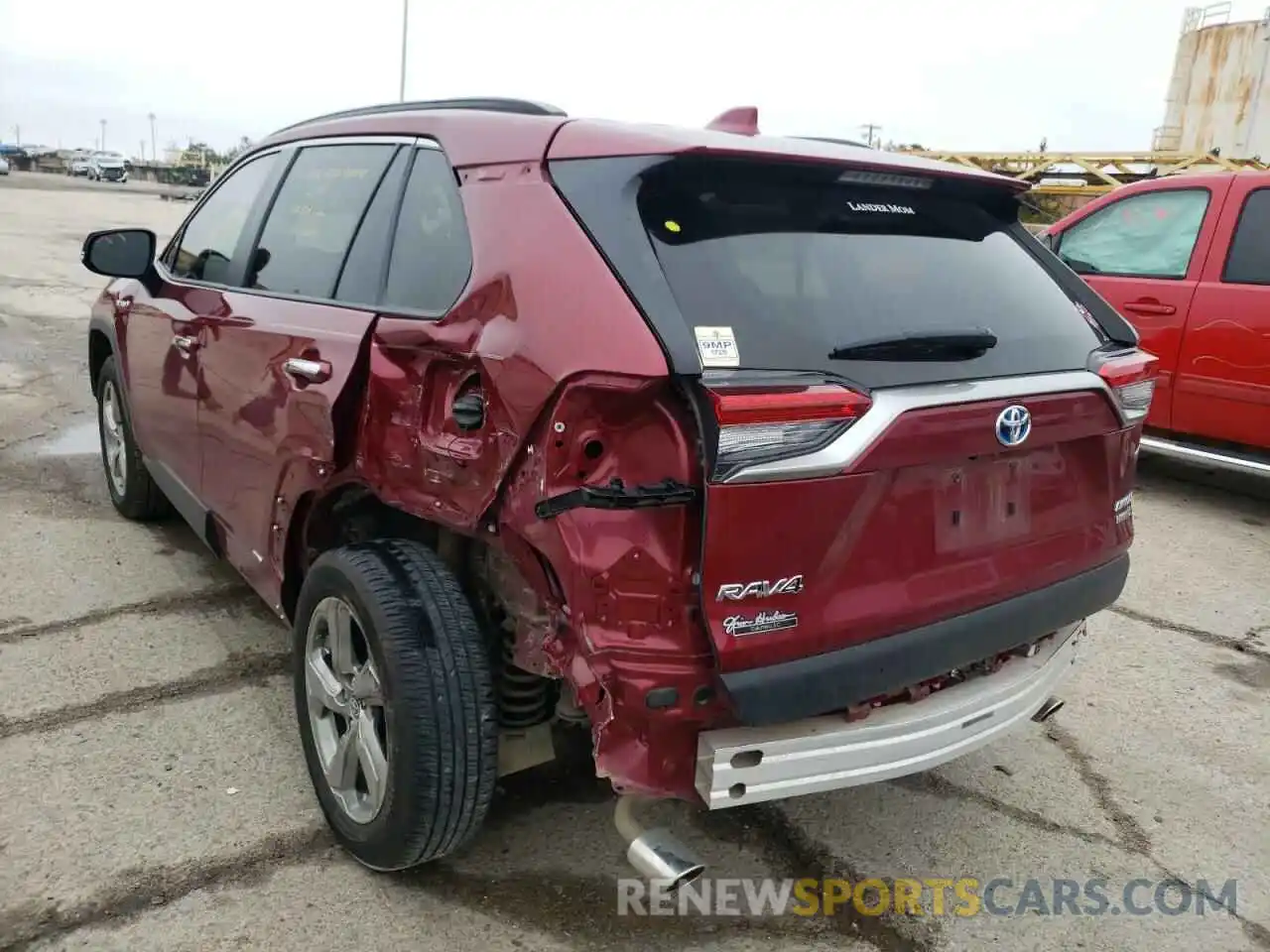 3 Photograph of a damaged car JTMD6RFV1LD005731 TOYOTA RAV4 2020