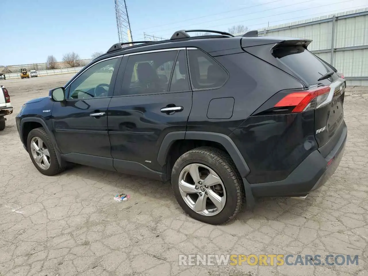 2 Photograph of a damaged car JTMD6RFV1LD006619 TOYOTA RAV4 2020