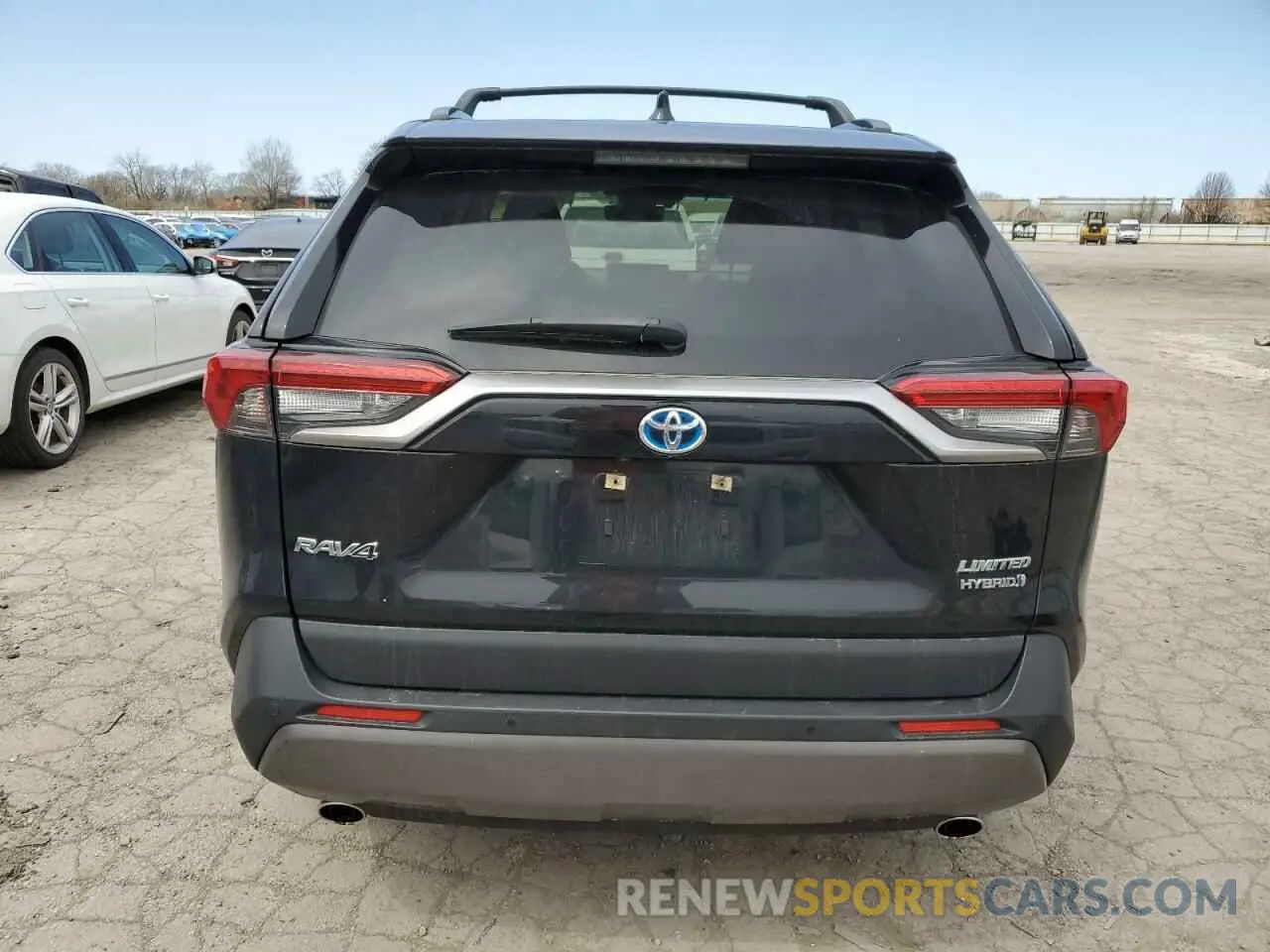 6 Photograph of a damaged car JTMD6RFV1LD006619 TOYOTA RAV4 2020