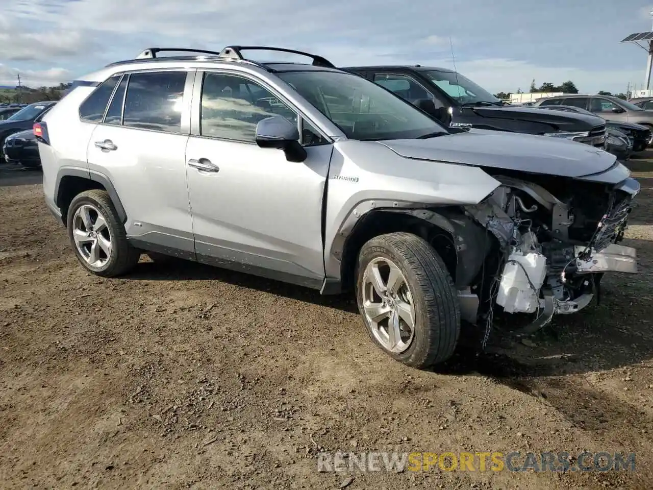 4 Photograph of a damaged car JTMD6RFV4LD006565 TOYOTA RAV4 2020