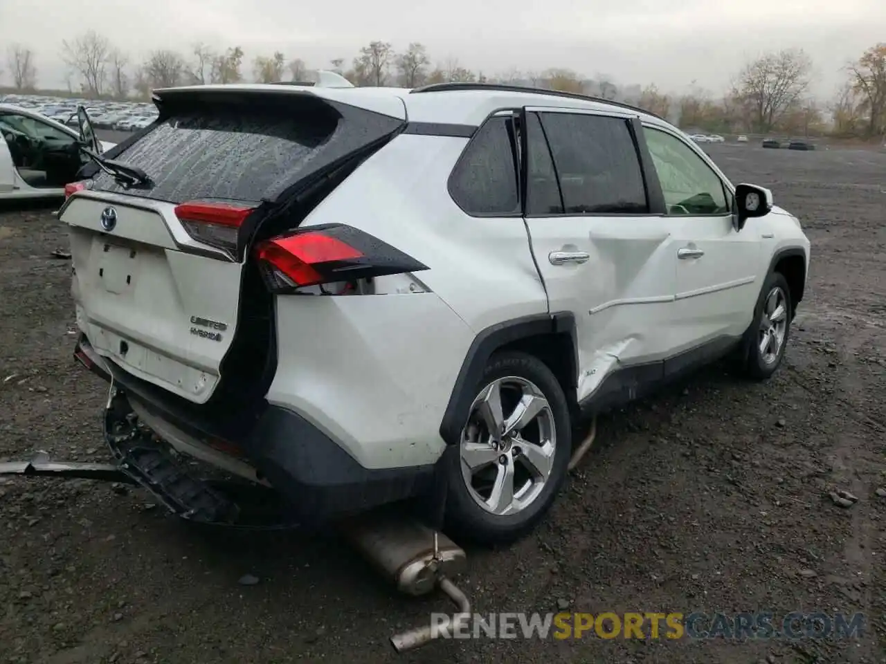 4 Photograph of a damaged car JTMD6RFV5LD005280 TOYOTA RAV4 2020