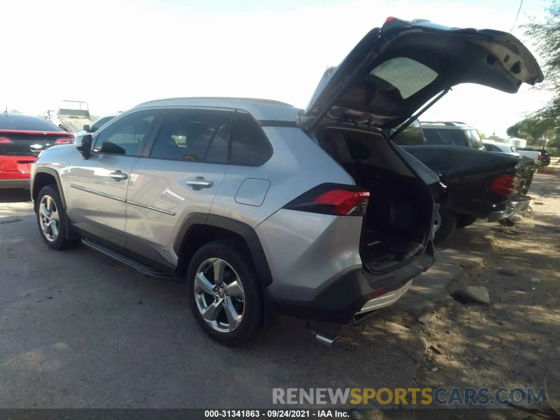 3 Photograph of a damaged car JTMD6RFV5LD501082 TOYOTA RAV4 2020