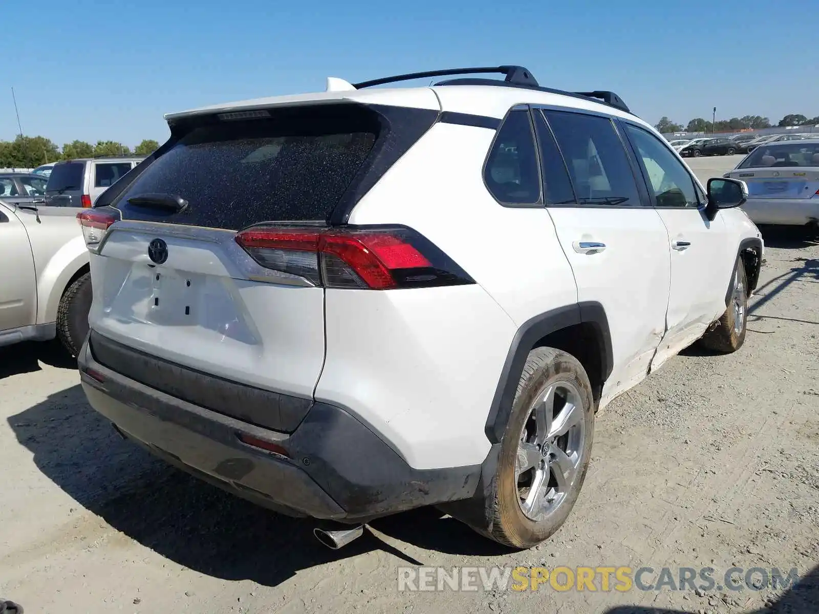 4 Photograph of a damaged car JTMDWRFV0LD528318 TOYOTA RAV4 2020