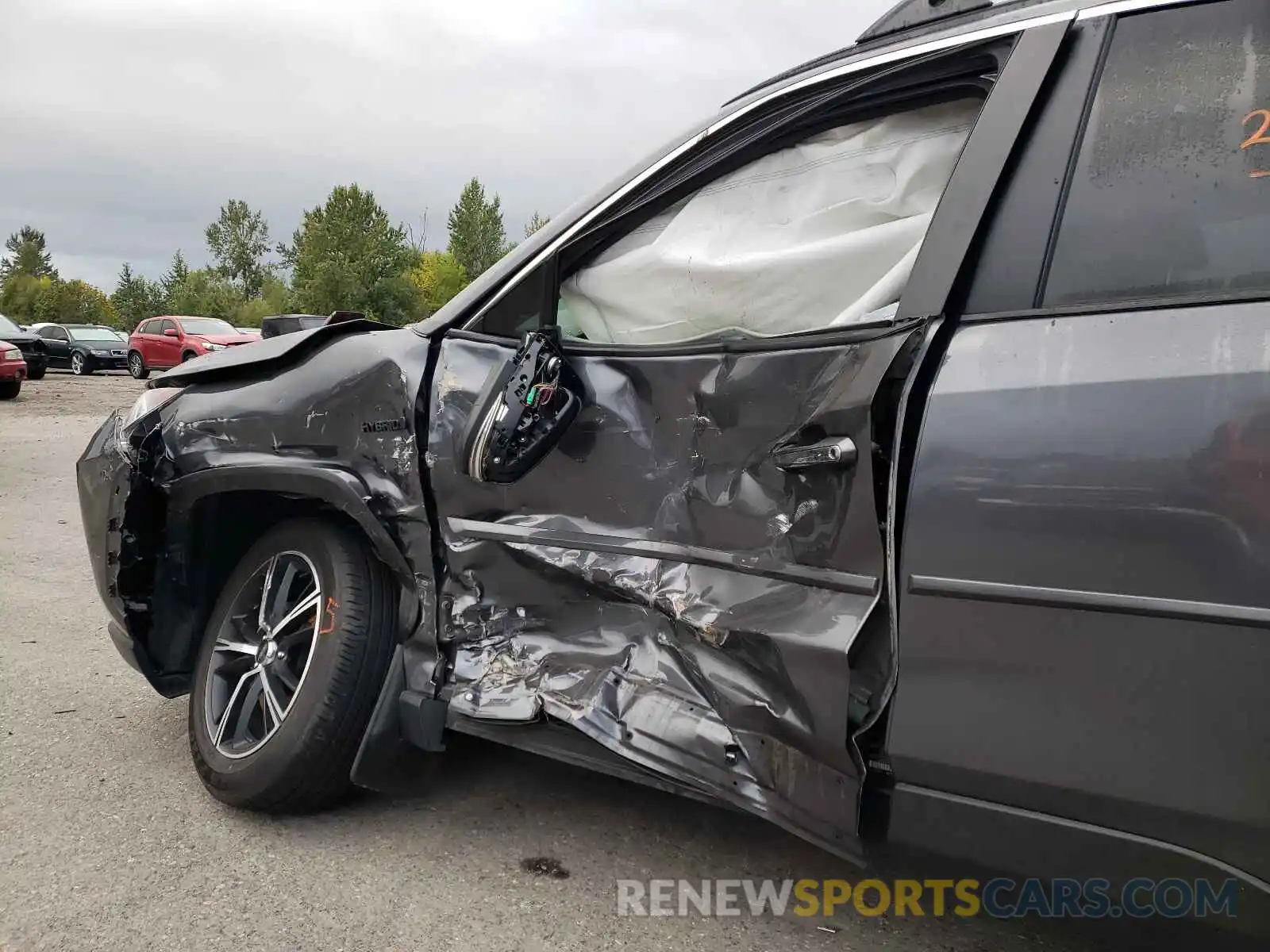 9 Photograph of a damaged car JTMDWRFV0LD528724 TOYOTA RAV4 2020