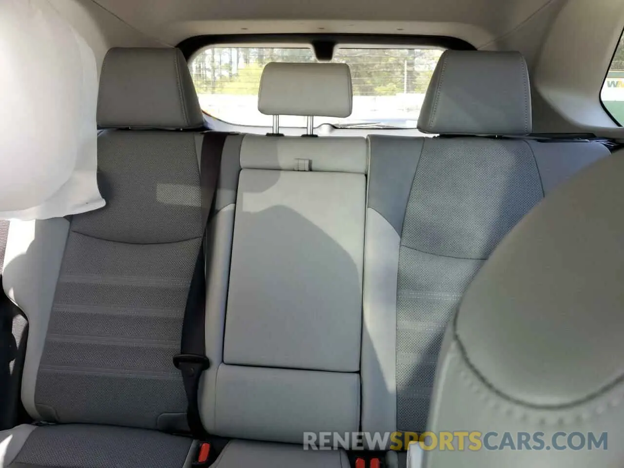 10 Photograph of a damaged car JTMDWRFV1LD525864 TOYOTA RAV4 2020