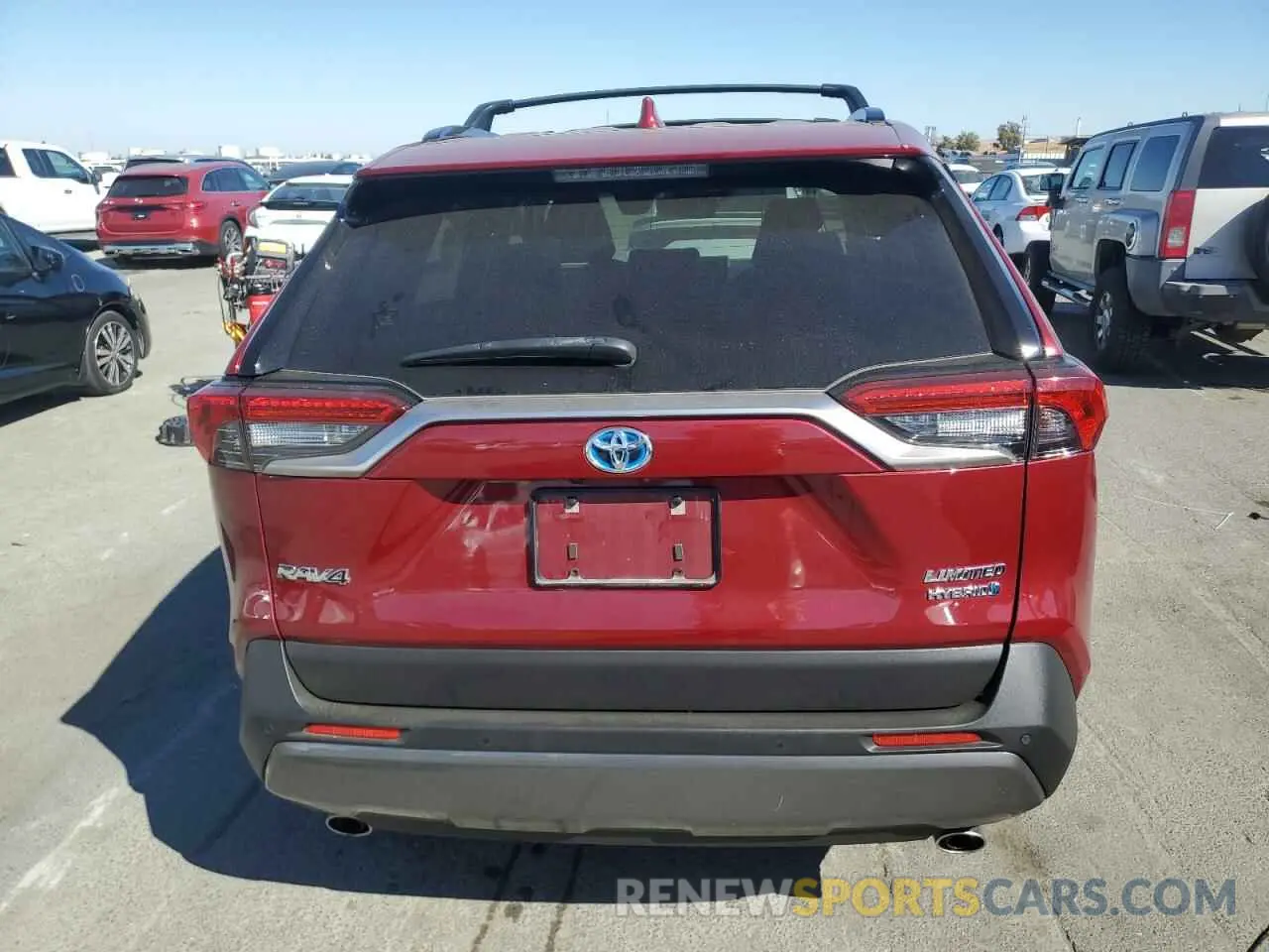 6 Photograph of a damaged car JTMDWRFV2LD538929 TOYOTA RAV4 2020