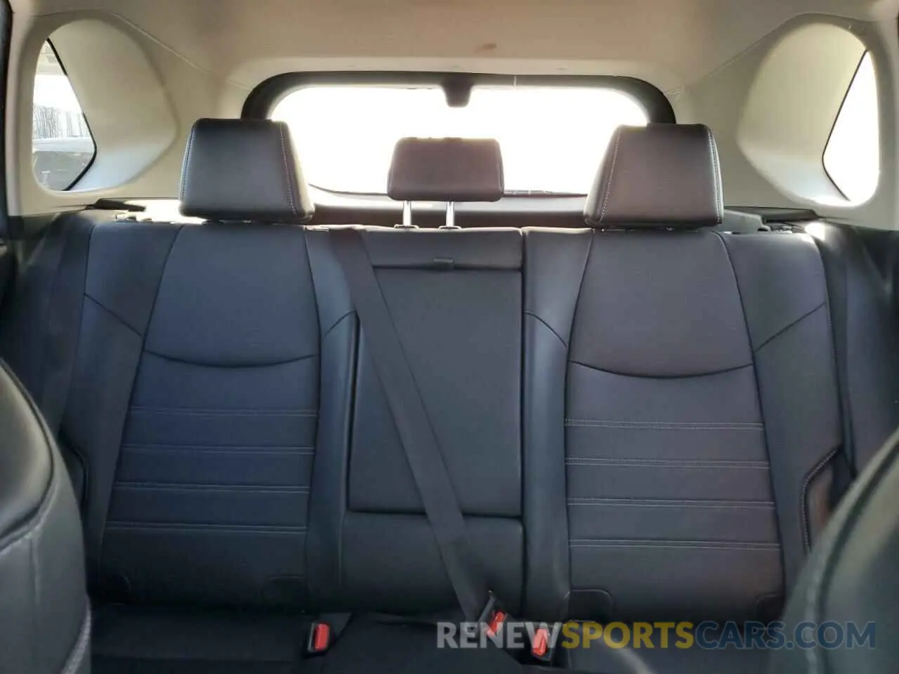 10 Photograph of a damaged car JTMDWRFV3LD069592 TOYOTA RAV4 2020