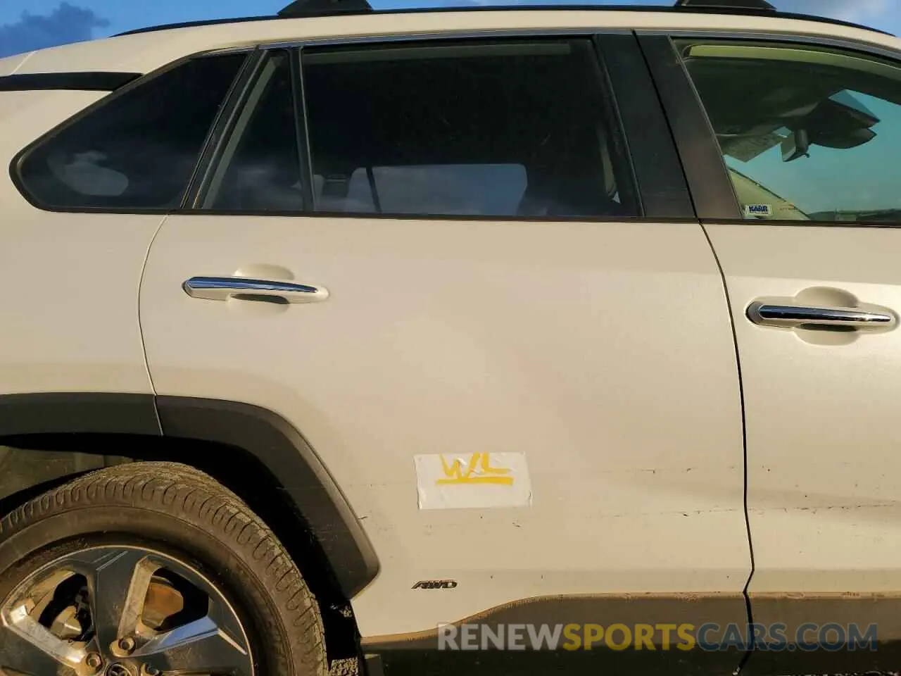 13 Photograph of a damaged car JTMDWRFV9LD536871 TOYOTA RAV4 2020