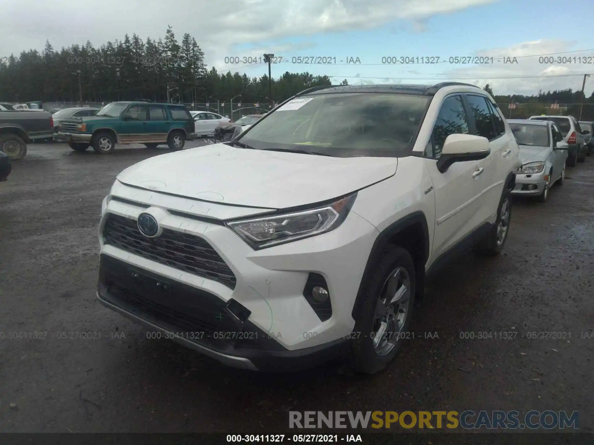 2 Photograph of a damaged car JTMDWRFV9LD539057 TOYOTA RAV4 2020