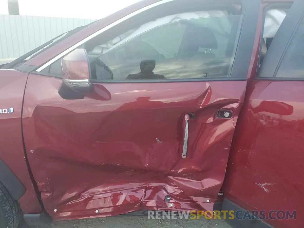 7 Photograph of a damaged car JTMDWRFVXLD072828 TOYOTA RAV4 2020