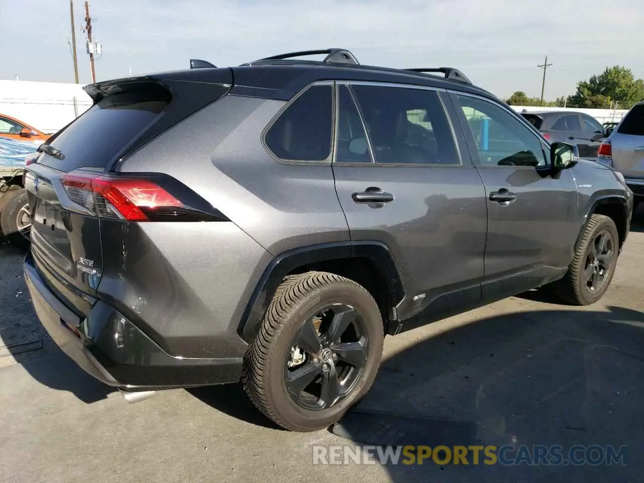 3 Photograph of a damaged car JTME6RFV0LD502161 TOYOTA RAV4 2020
