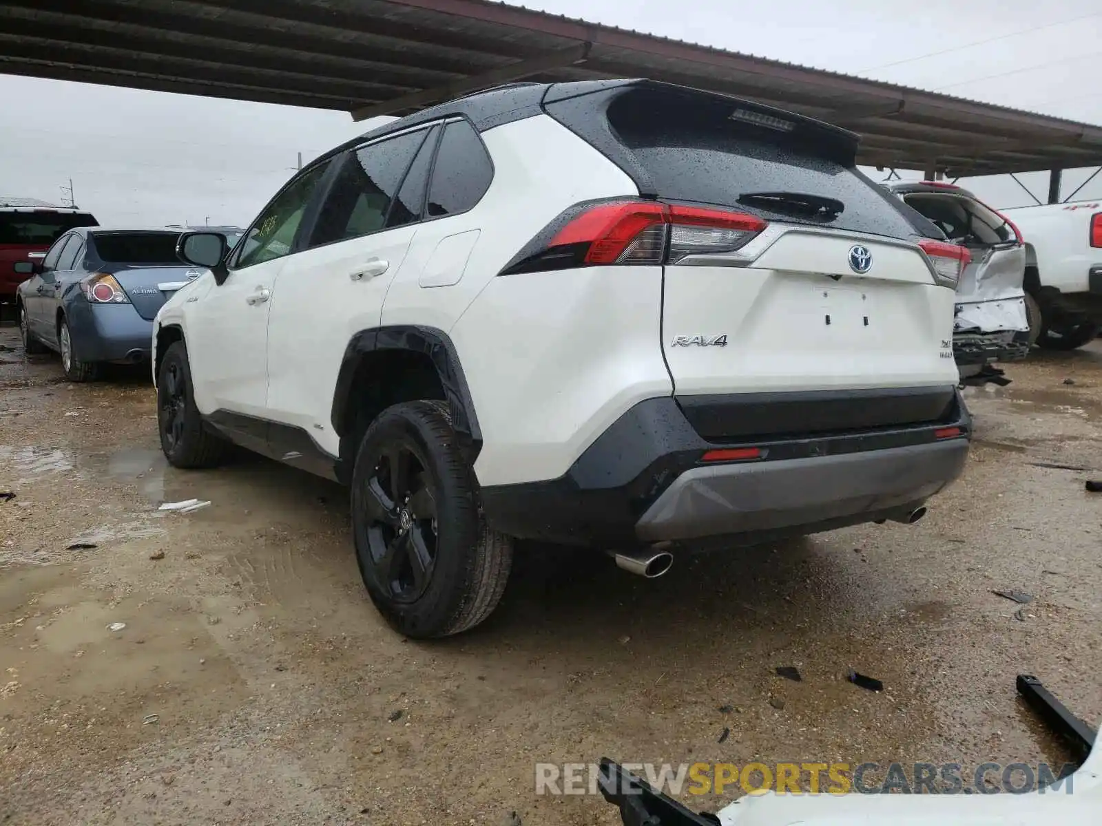 3 Photograph of a damaged car JTME6RFV0LD503021 TOYOTA RAV4 2020