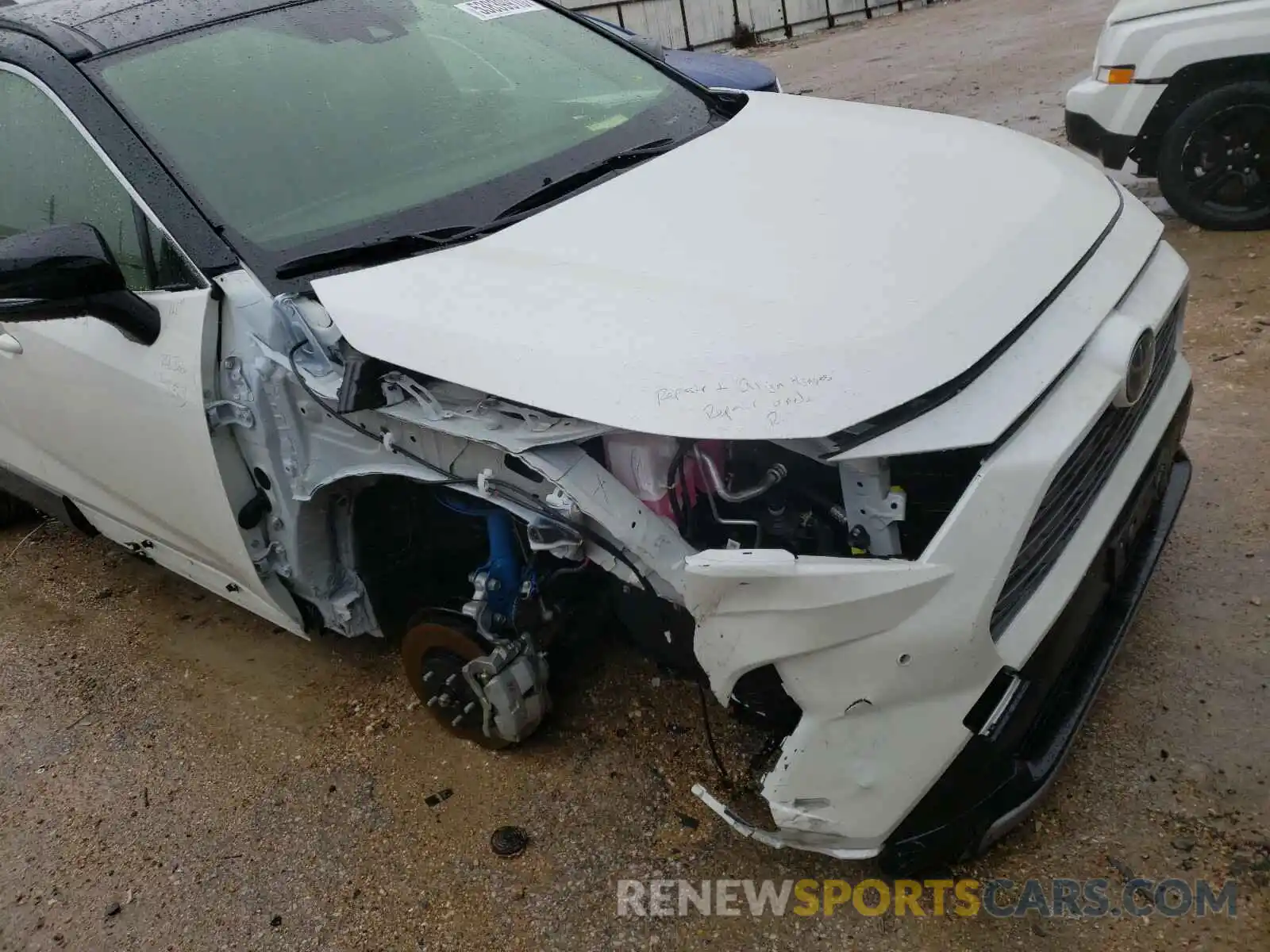 9 Photograph of a damaged car JTME6RFV0LD503021 TOYOTA RAV4 2020