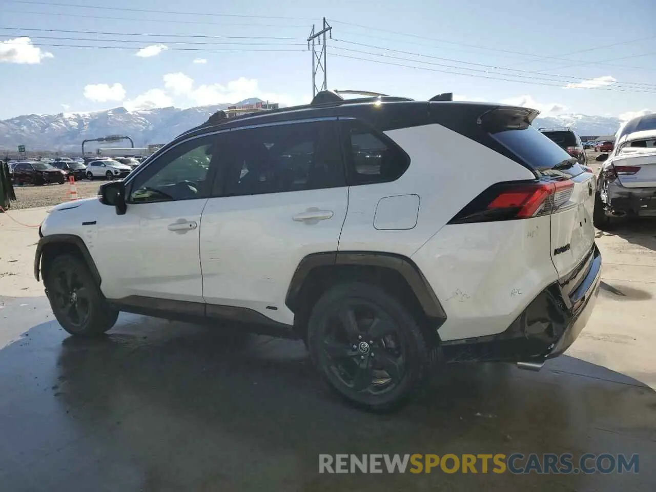 2 Photograph of a damaged car JTMEWRFV1LD538182 TOYOTA RAV4 2020