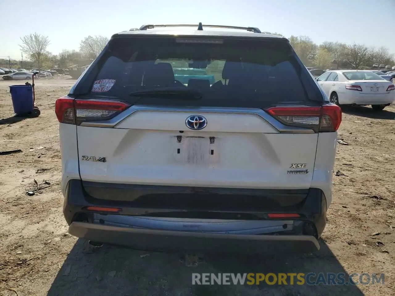 6 Photograph of a damaged car JTMEWRFV1LD539235 TOYOTA RAV4 2020