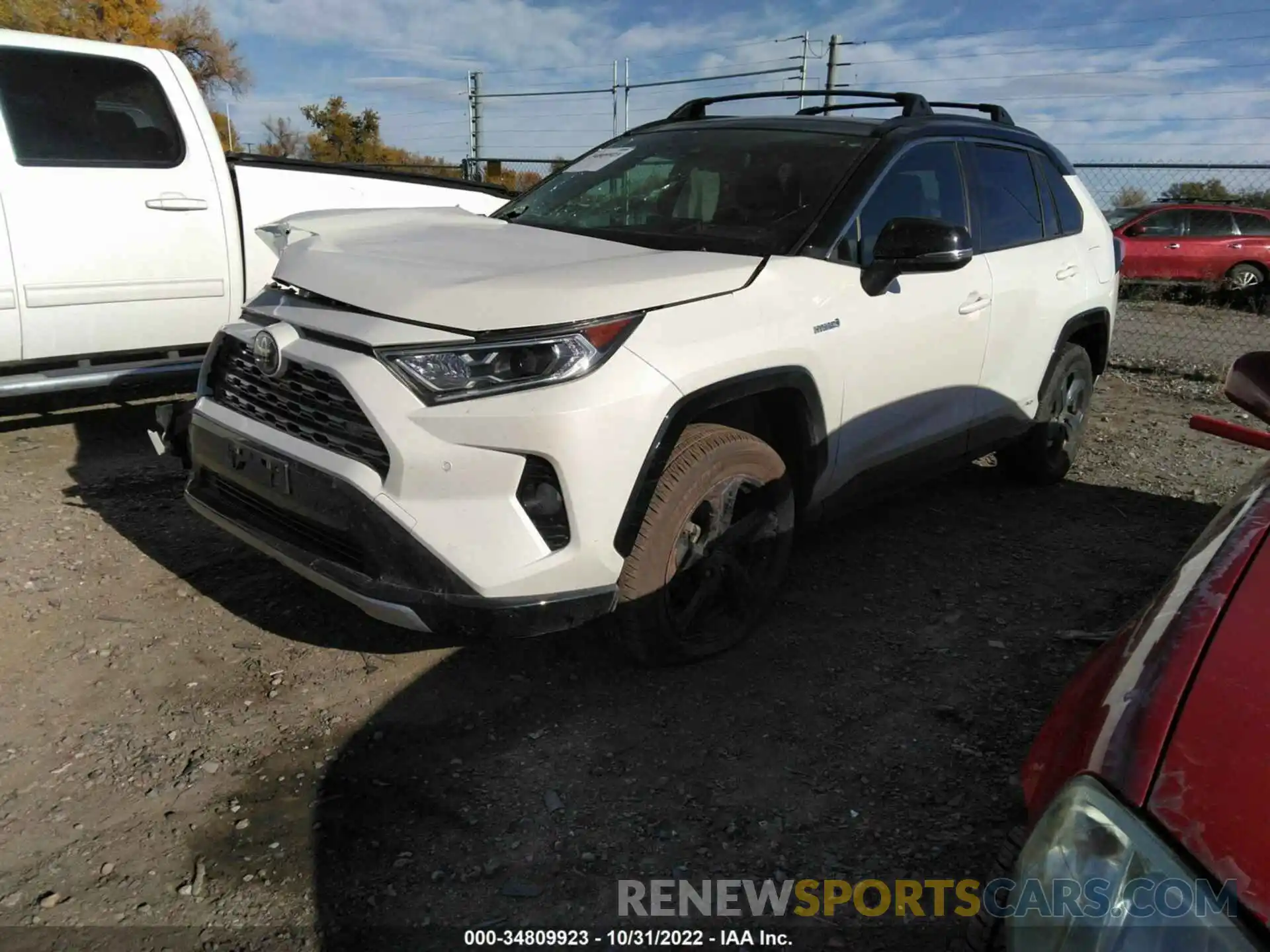 2 Photograph of a damaged car JTMEWRFV1LD545505 TOYOTA RAV4 2020