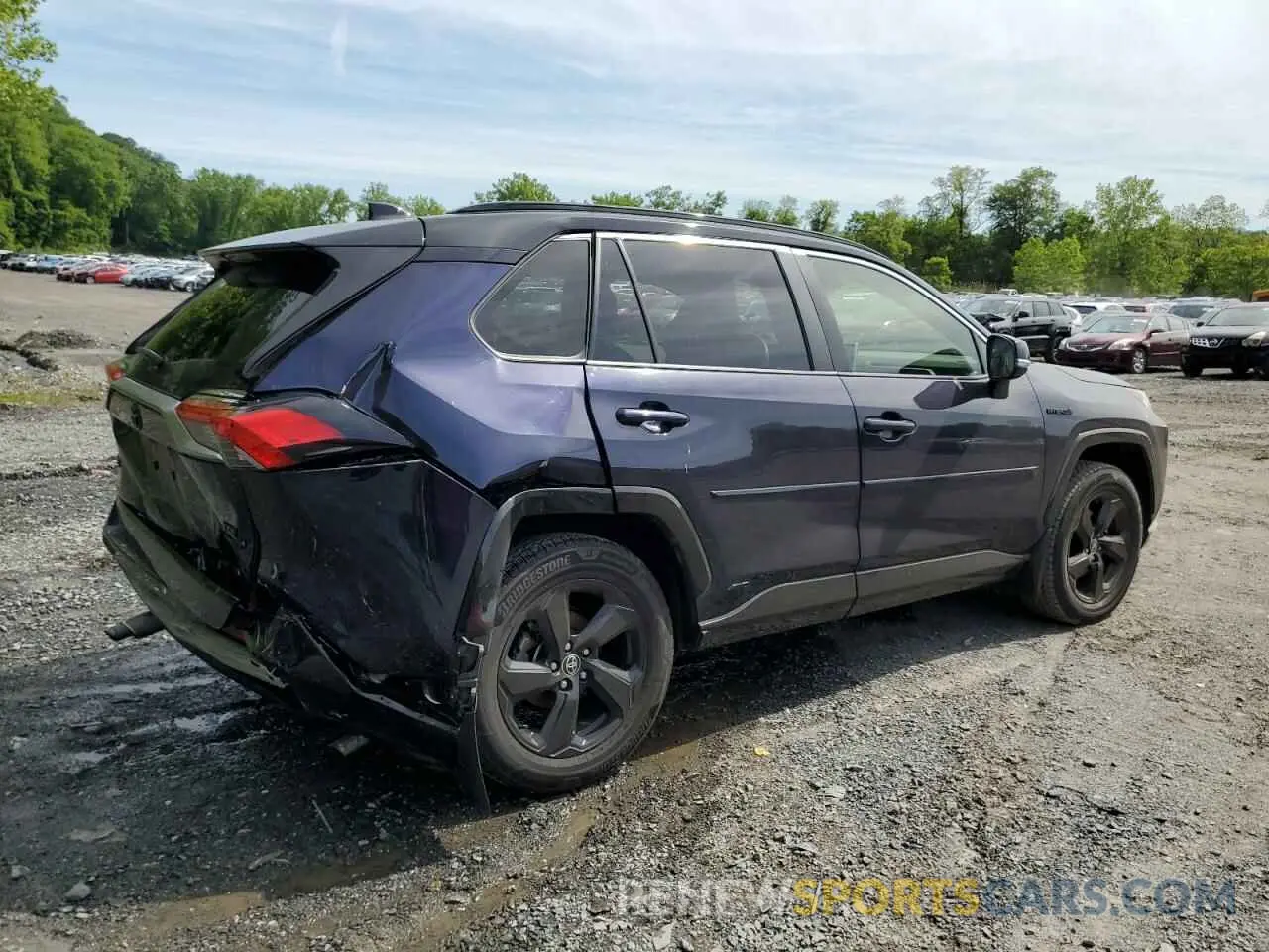 3 Photograph of a damaged car JTMEWRFV2LD542208 TOYOTA RAV4 2020