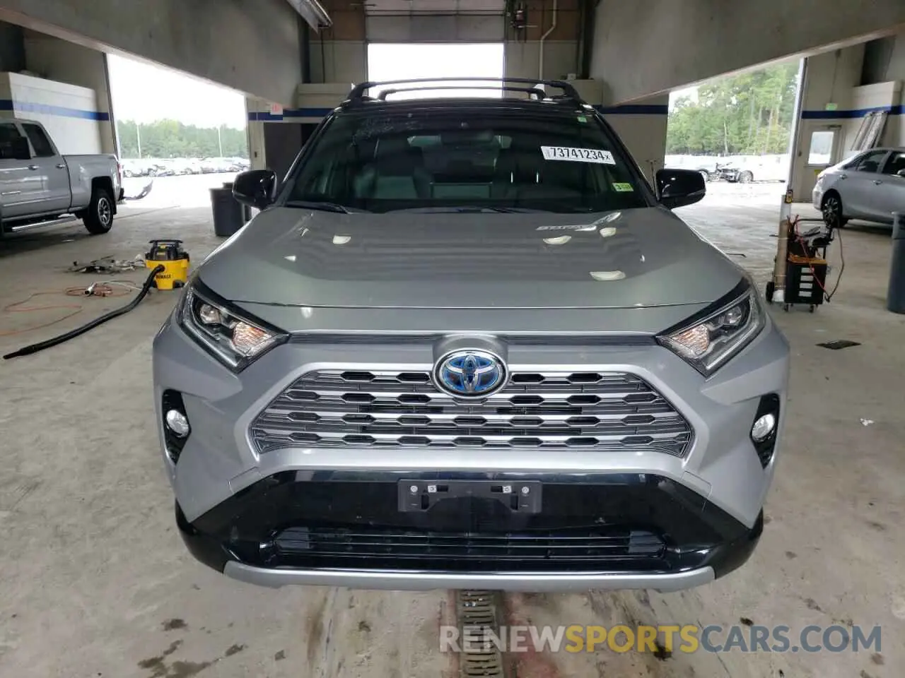 5 Photograph of a damaged car JTMEWRFV2LJ041224 TOYOTA RAV4 2020