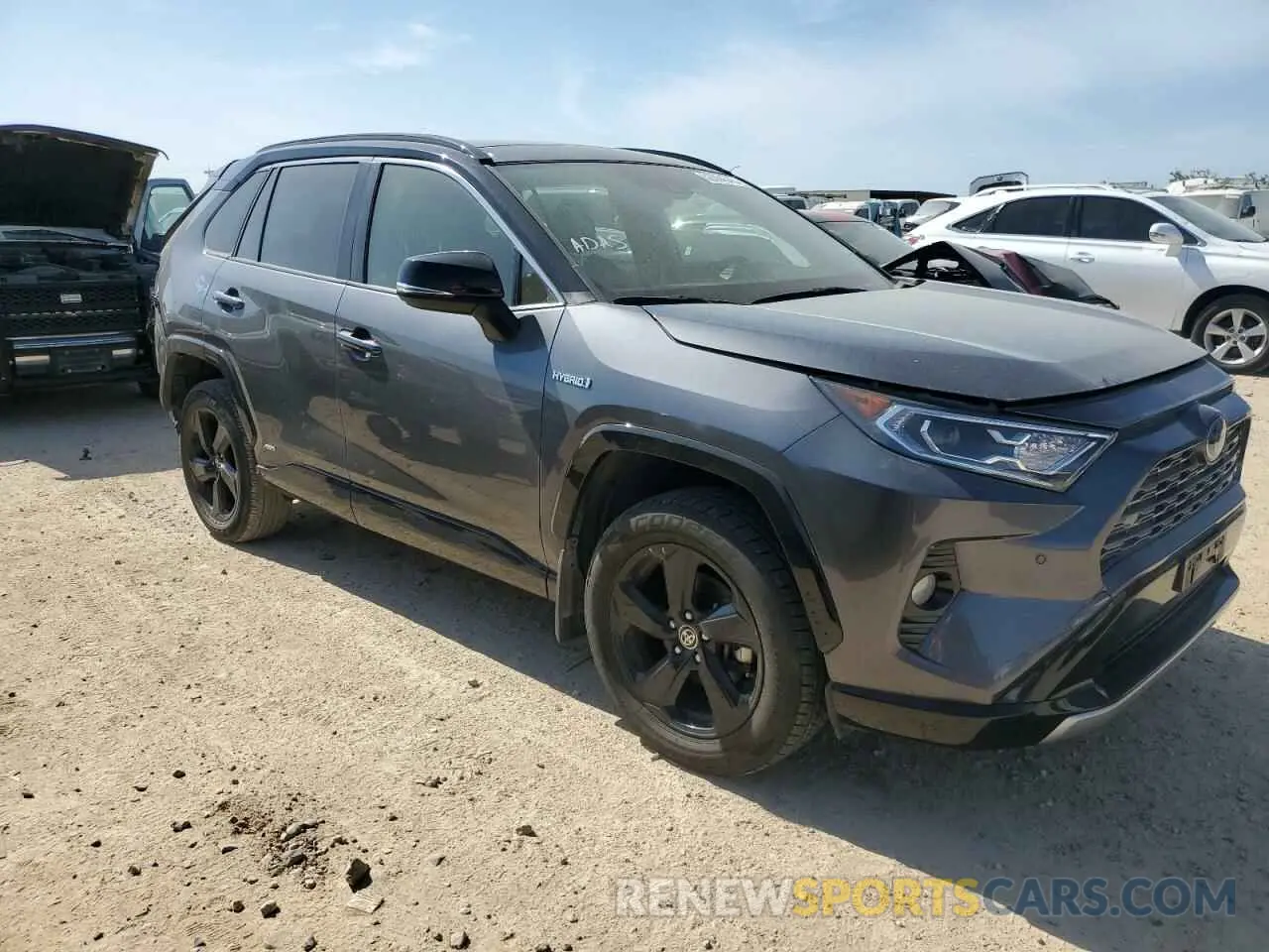 4 Photograph of a damaged car JTMEWRFV3LD530147 TOYOTA RAV4 2020