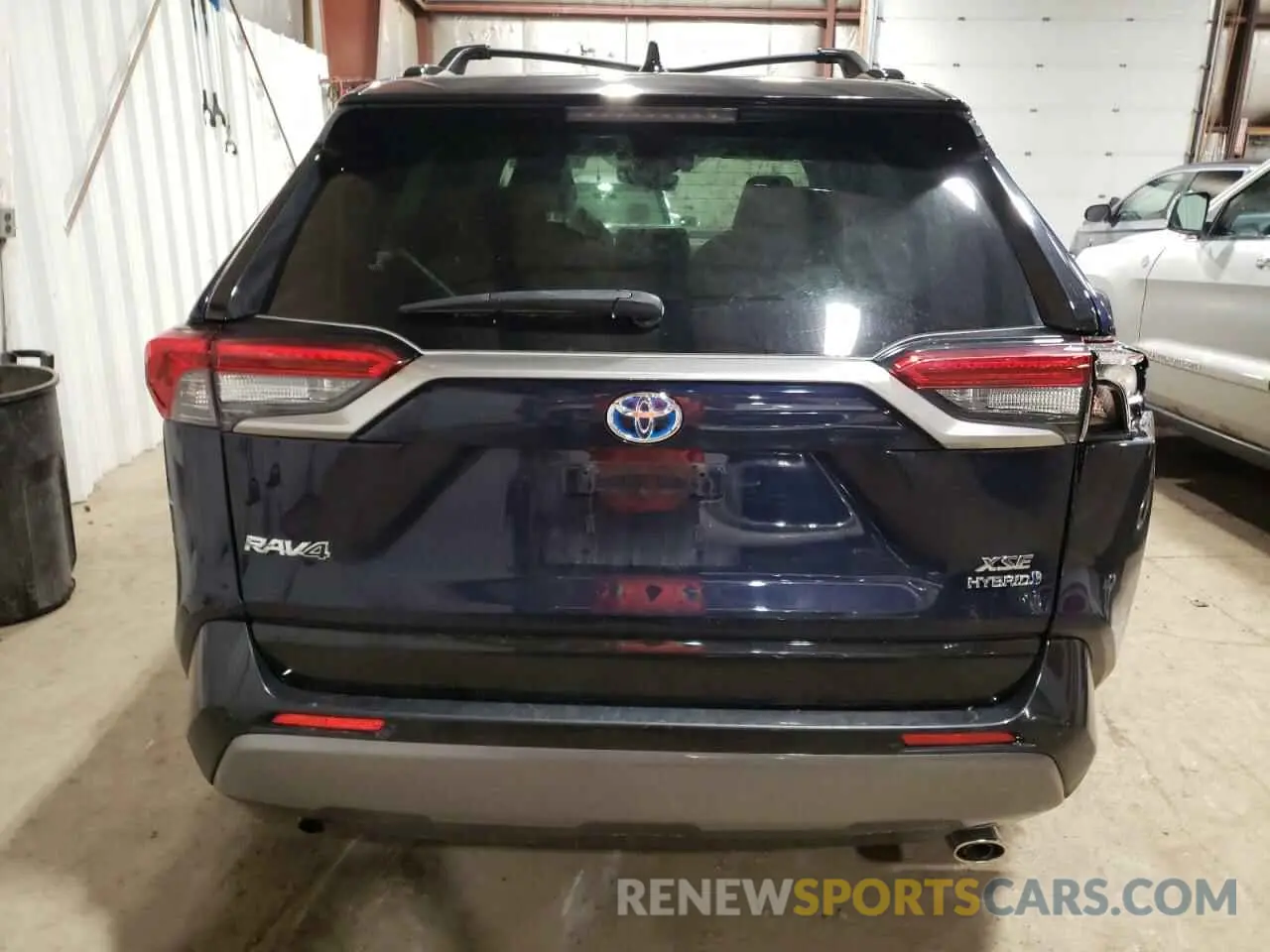 6 Photograph of a damaged car JTMEWRFV3LD530987 TOYOTA RAV4 2020