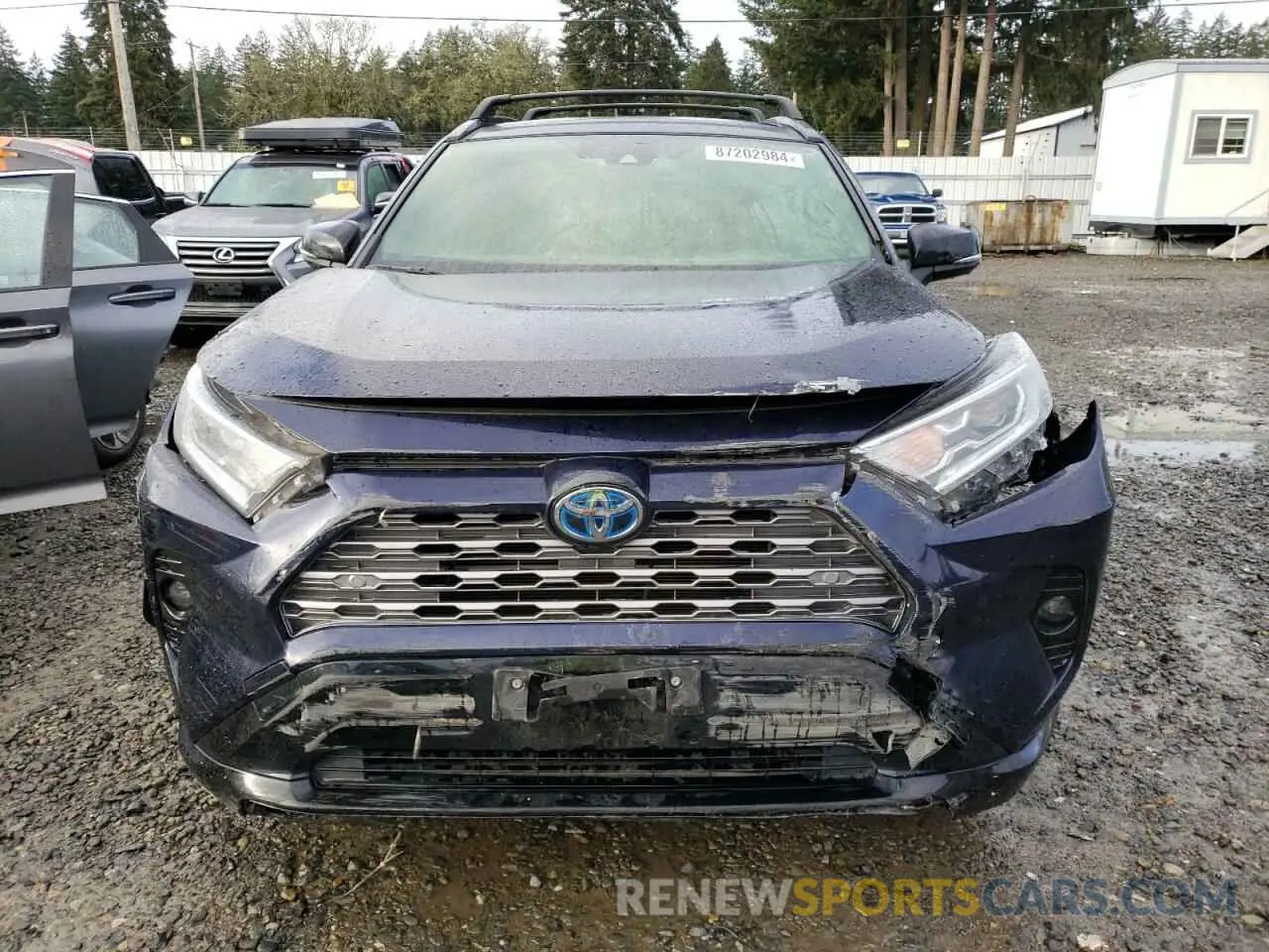 5 Photograph of a damaged car JTMEWRFV3LD533498 TOYOTA RAV4 2020