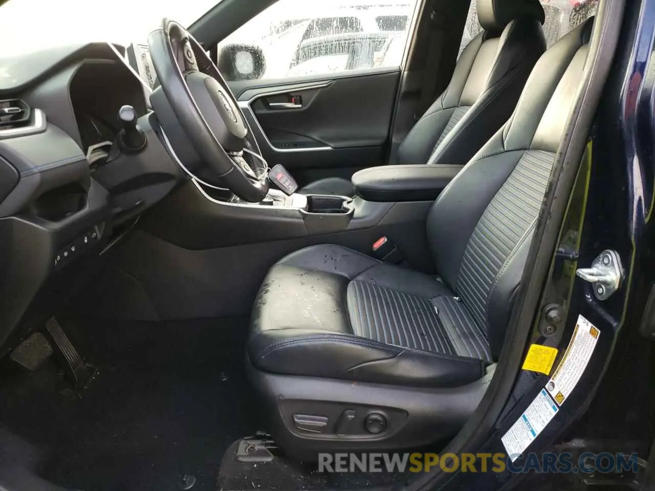 7 Photograph of a damaged car JTMEWRFV3LD533498 TOYOTA RAV4 2020