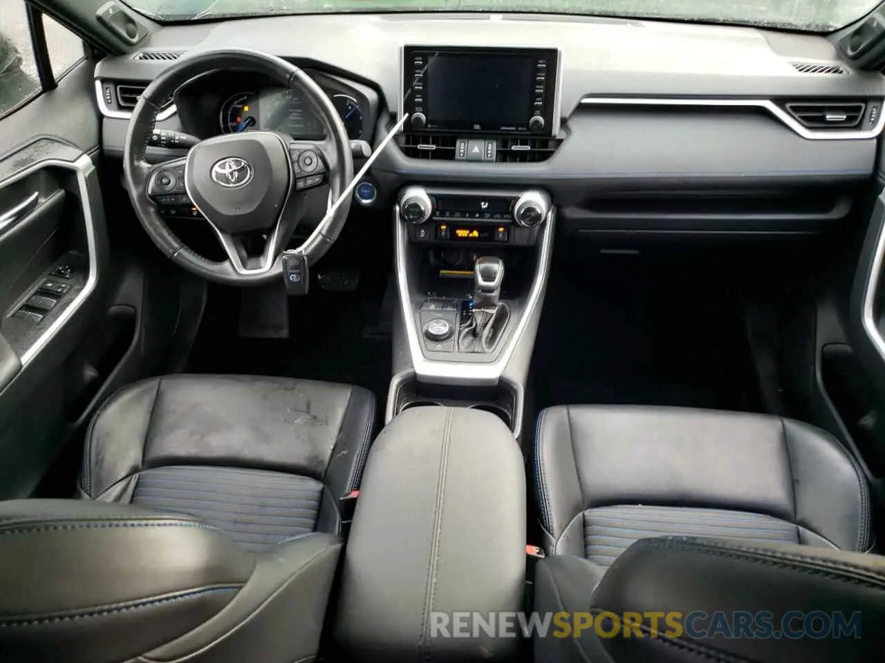 8 Photograph of a damaged car JTMEWRFV3LD533498 TOYOTA RAV4 2020