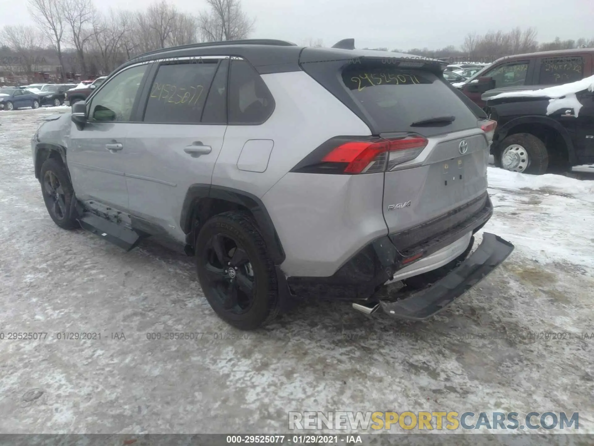 3 Photograph of a damaged car JTMEWRFV3LJ038655 TOYOTA RAV4 2020