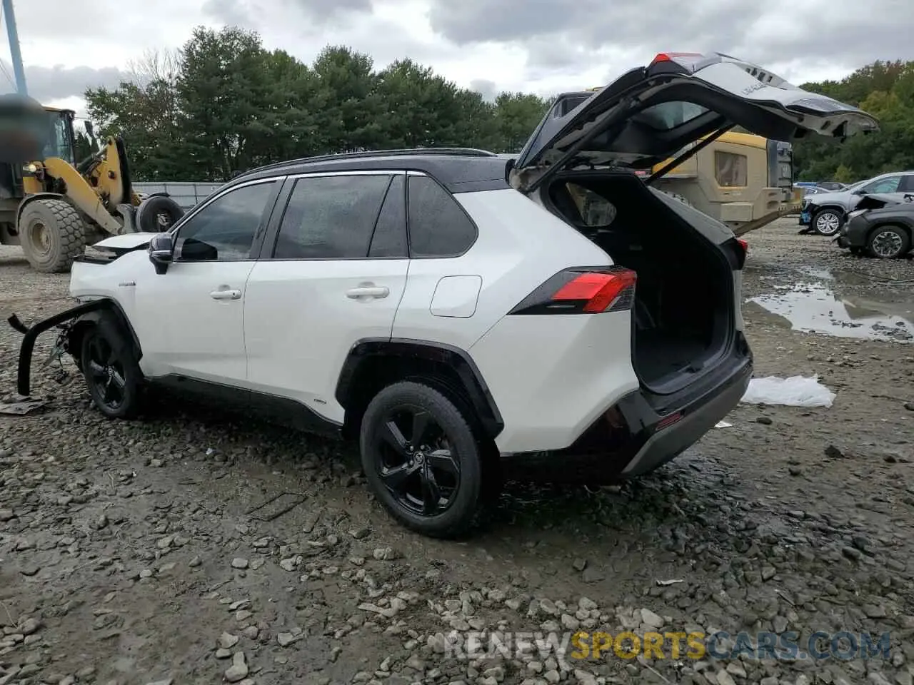 2 Photograph of a damaged car JTMEWRFV3LJ043595 TOYOTA RAV4 2020
